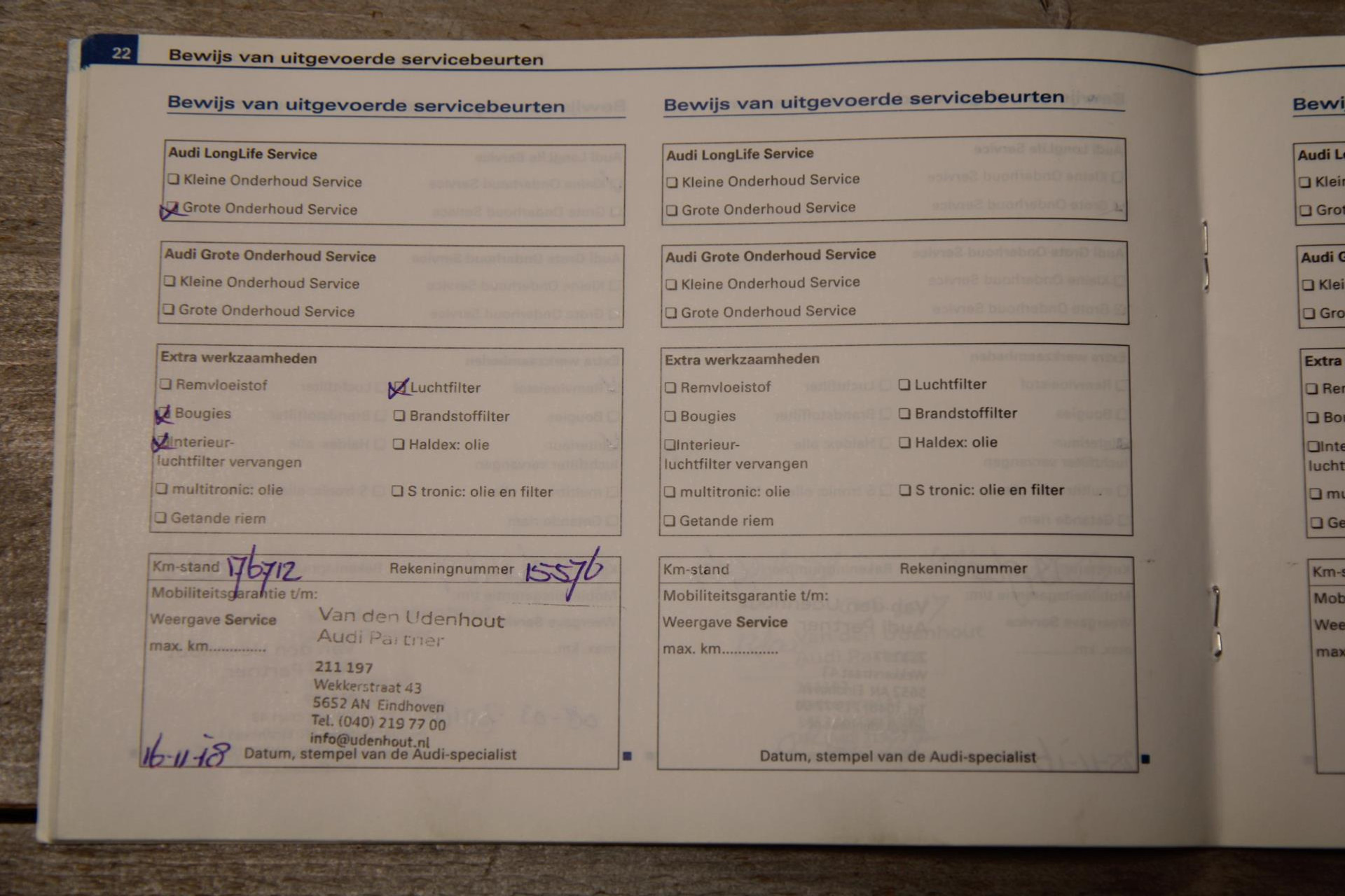 41293157-32.jpg