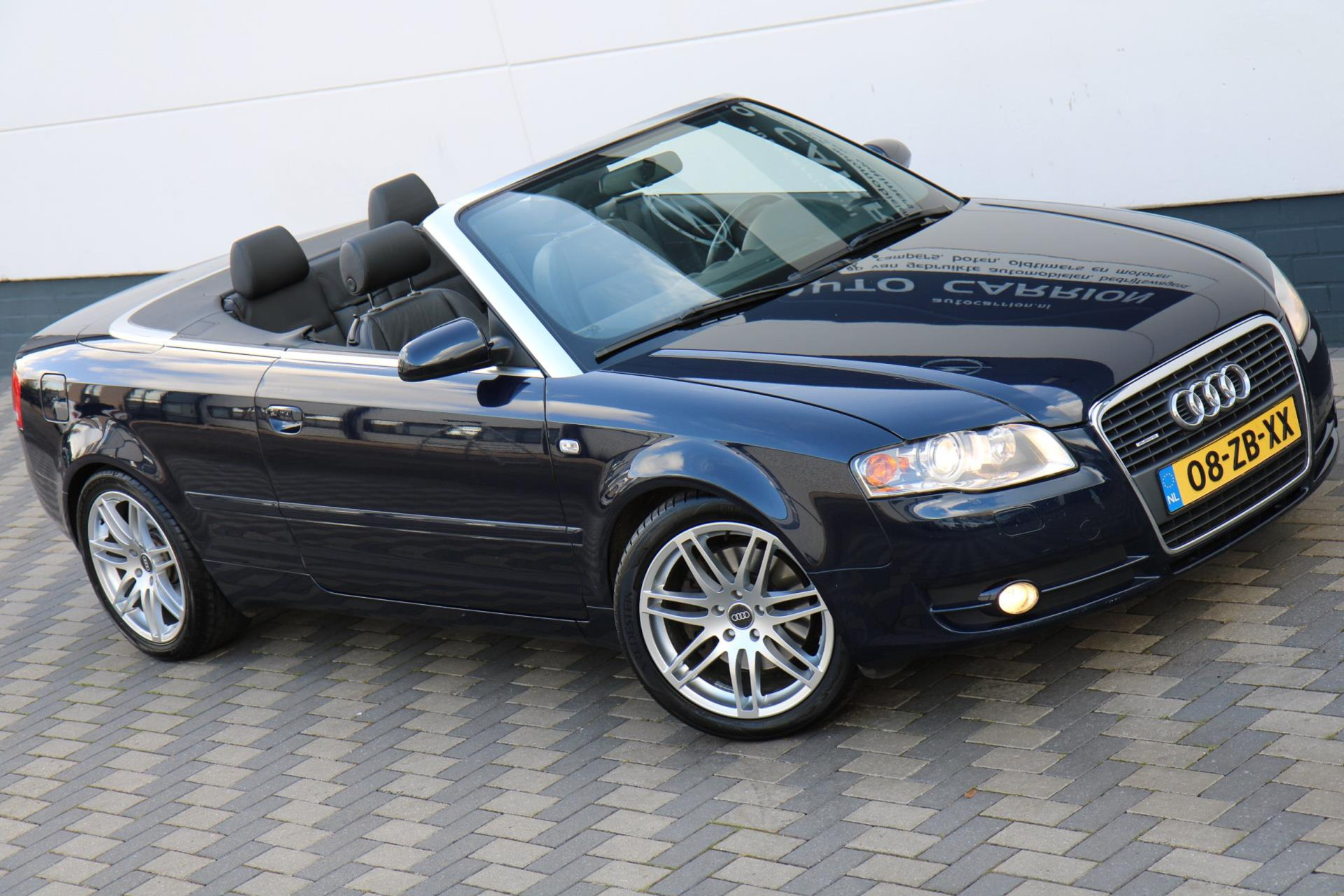 41293157-65.jpg