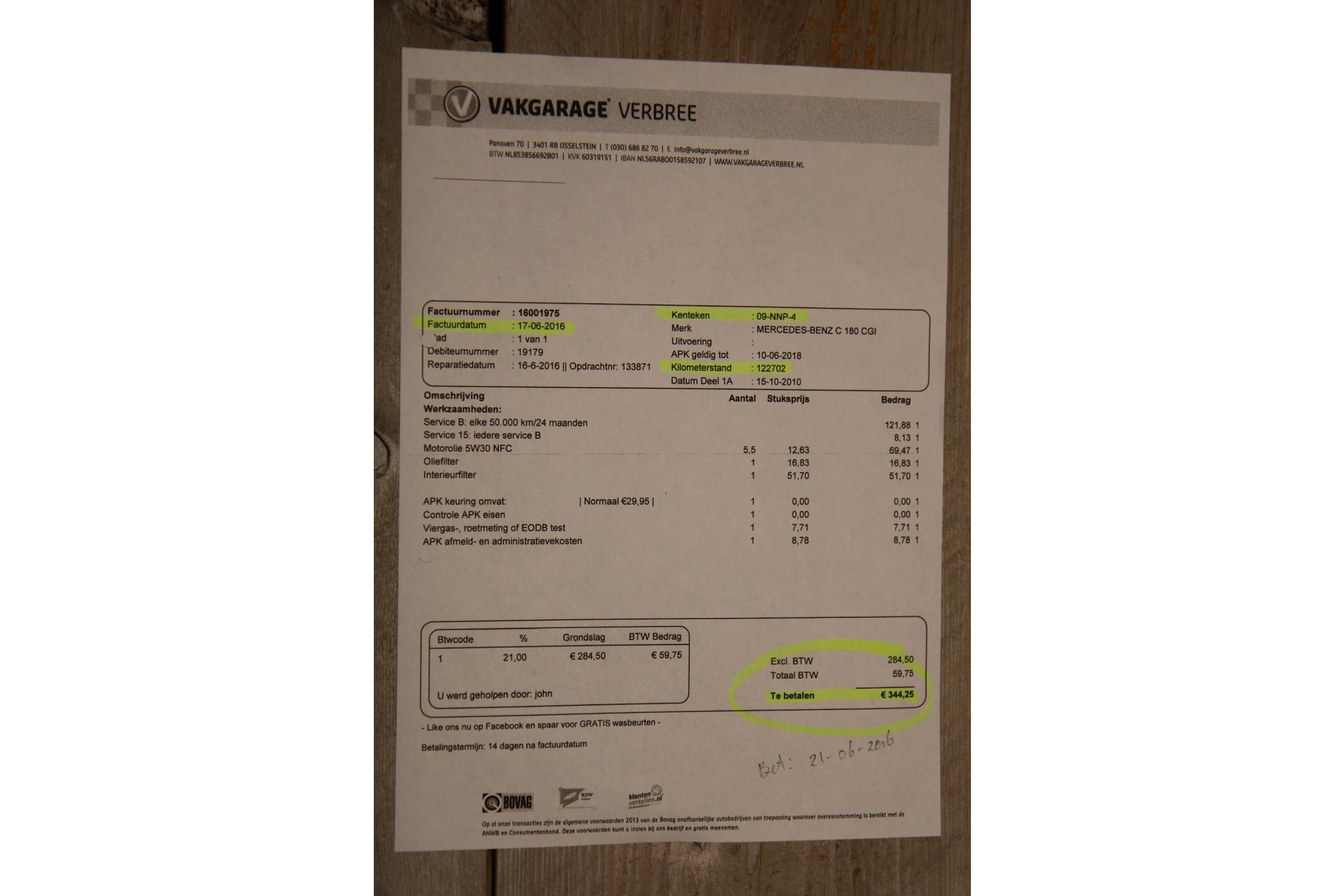 41642948-94.jpg