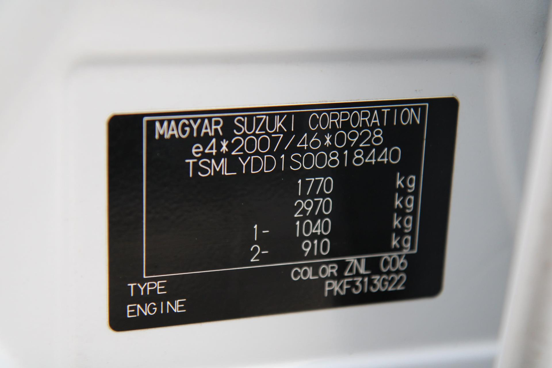 42071399-41.jpg