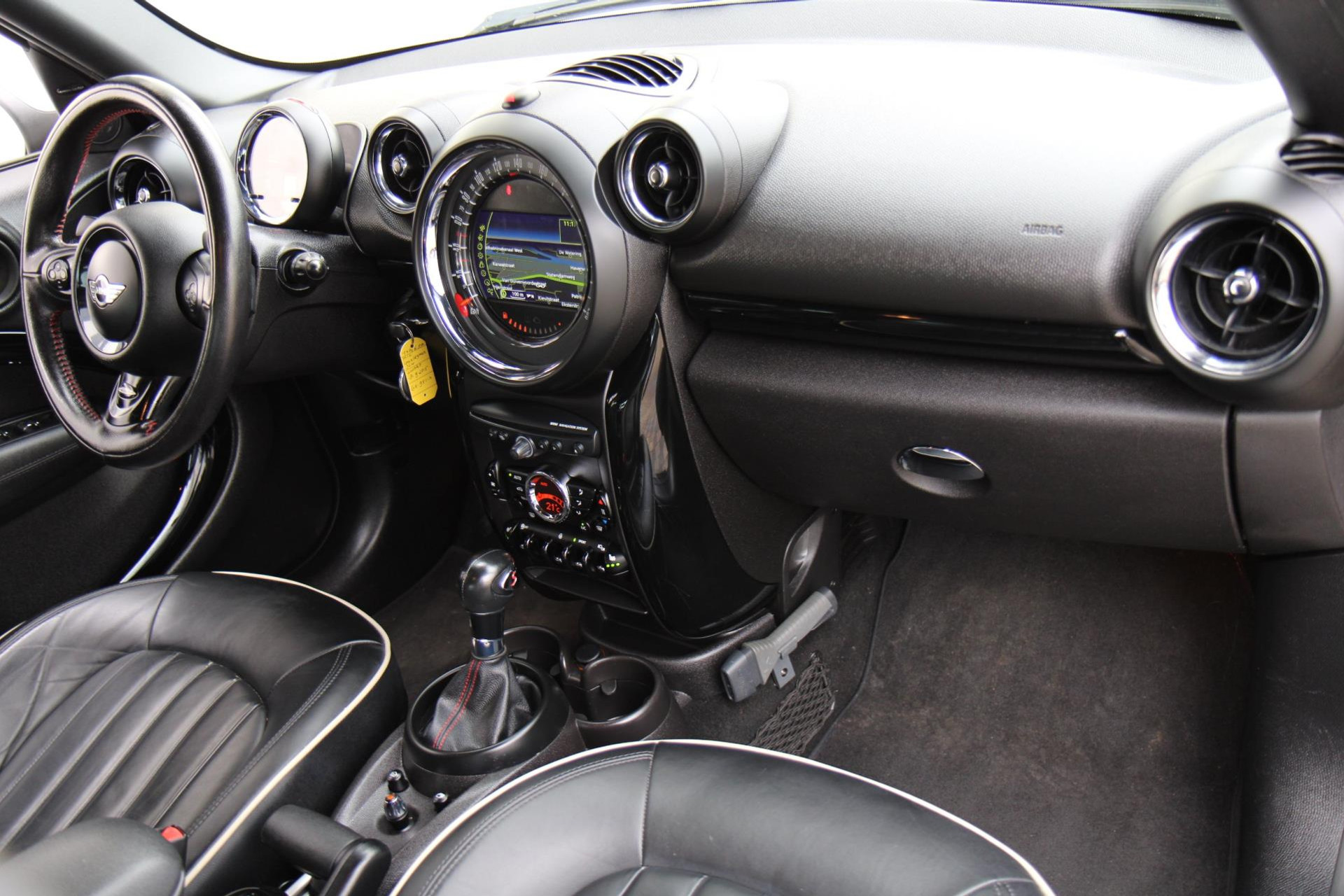 42157359-45.jpg
