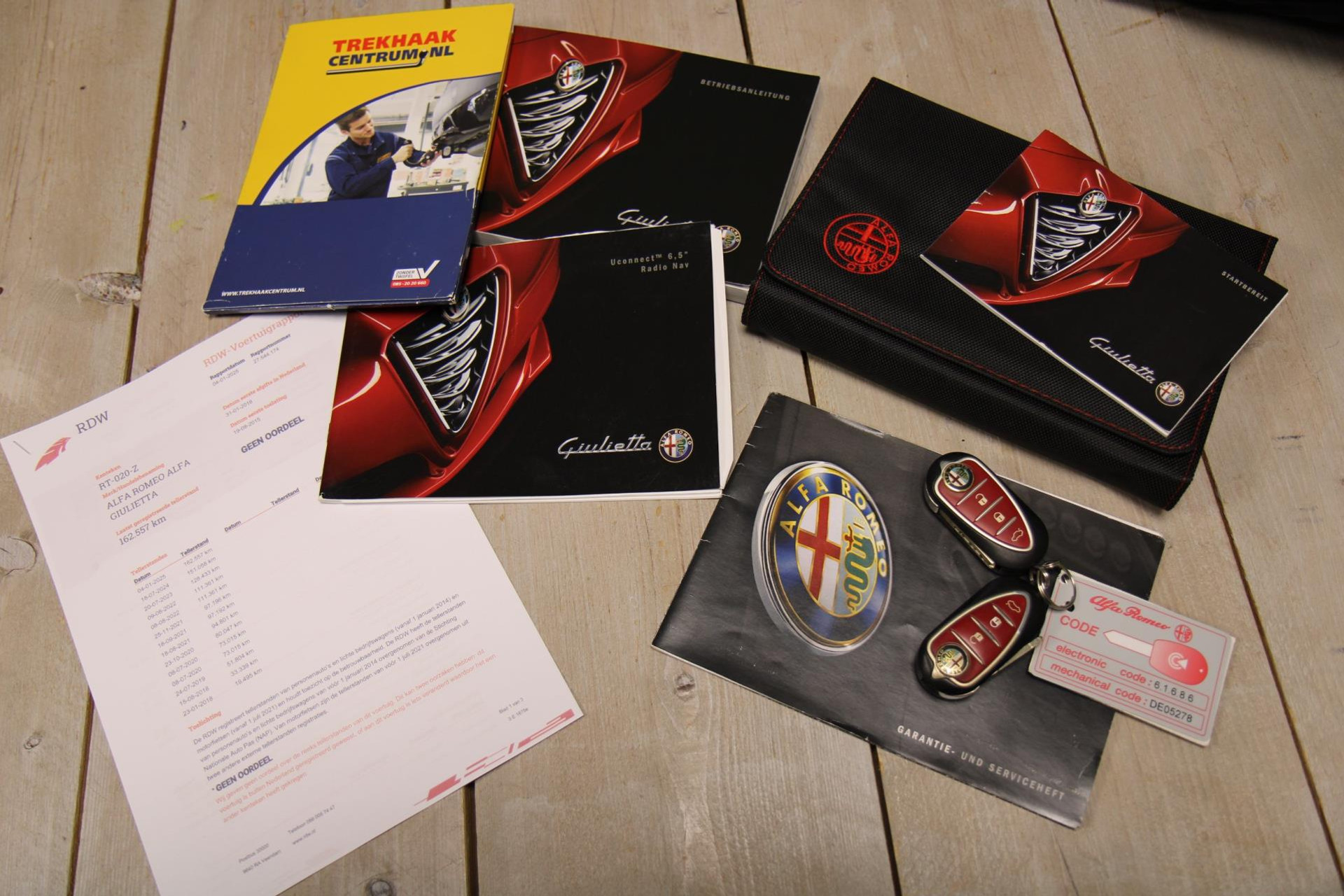 42195067-25.jpg