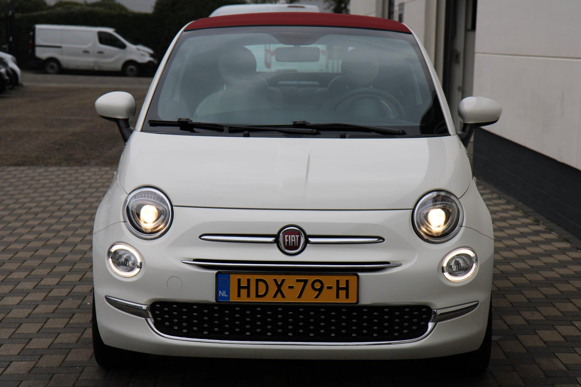 42442843-28.jpg