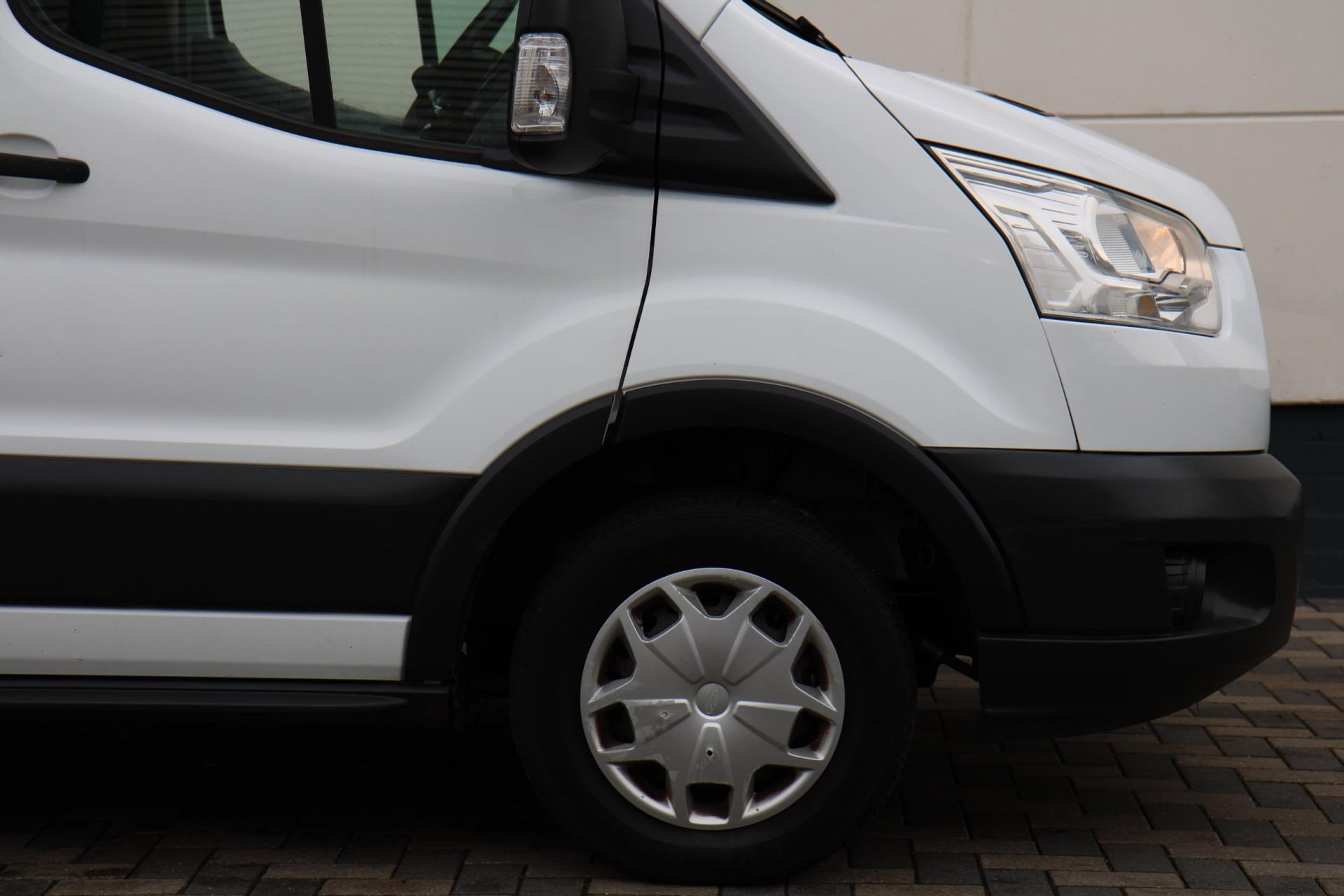 42545686-40.jpg