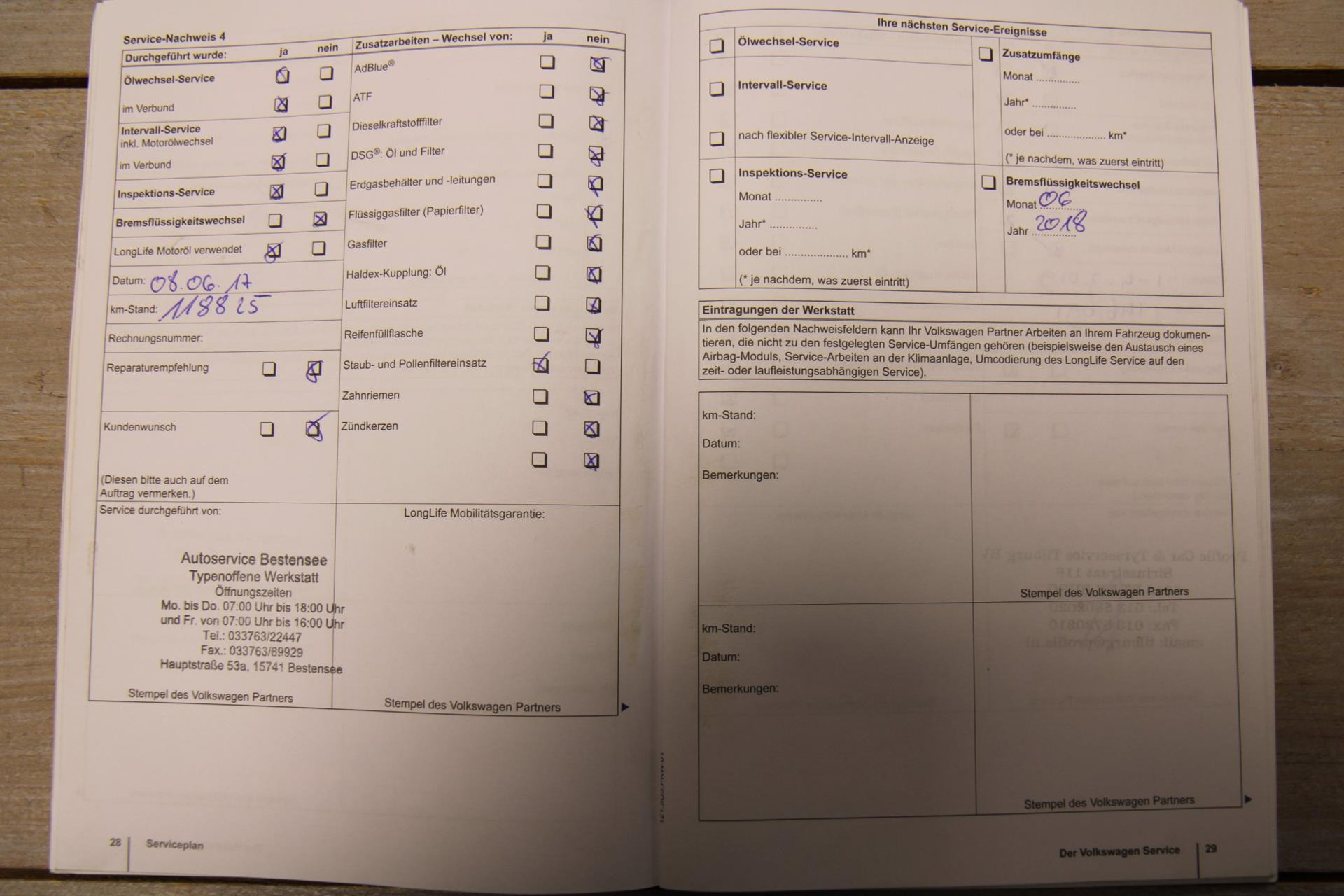42591550-38.jpg