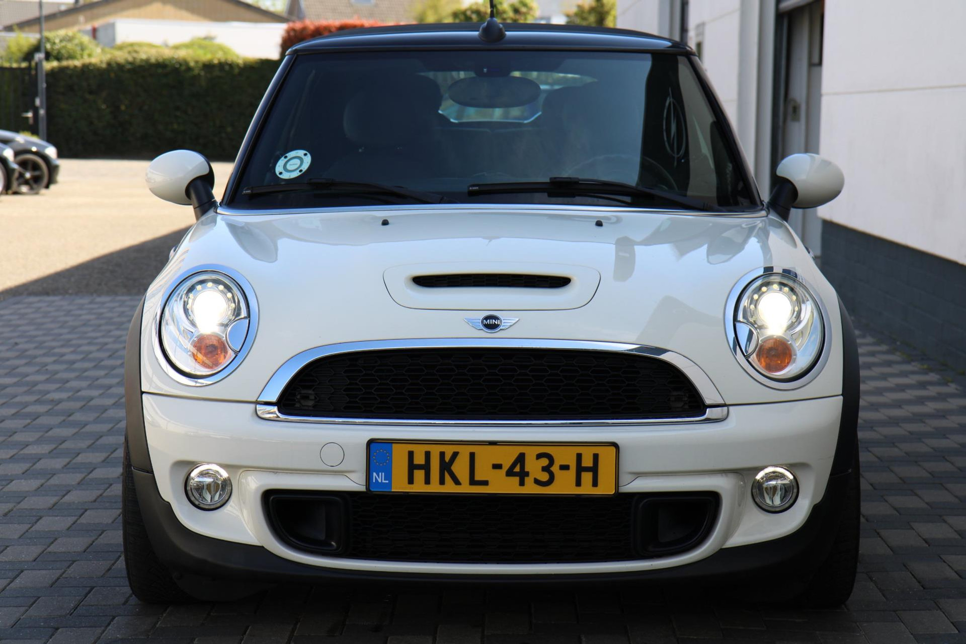 42718683-34.jpg