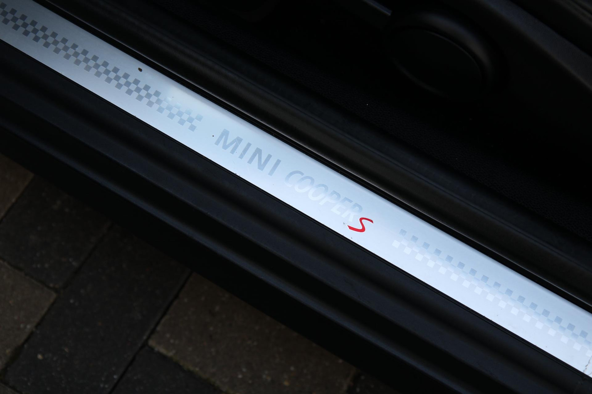 42718683-46.jpg