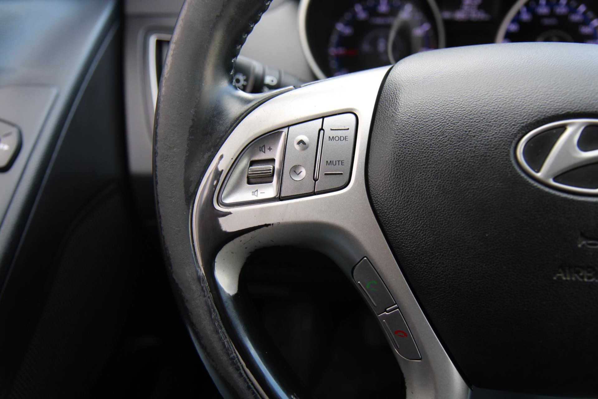 42793339-13.jpg