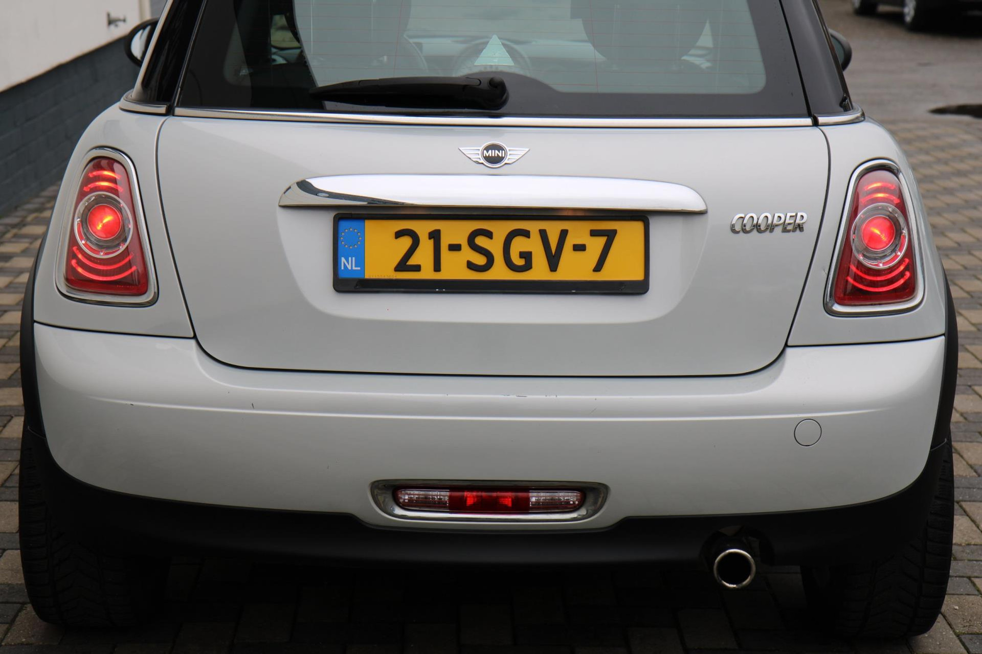 42880585-39.jpg