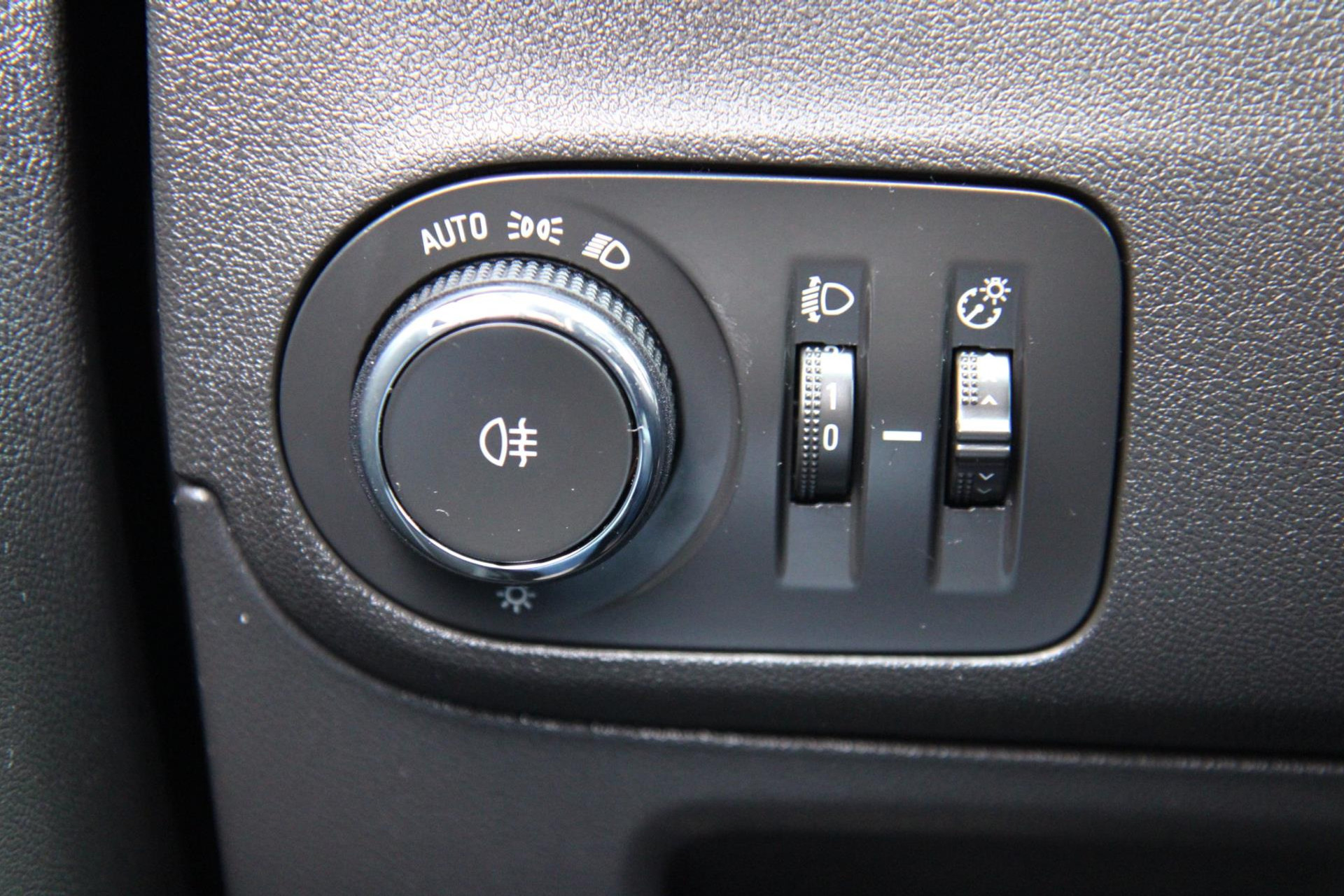 42974242-51.jpg