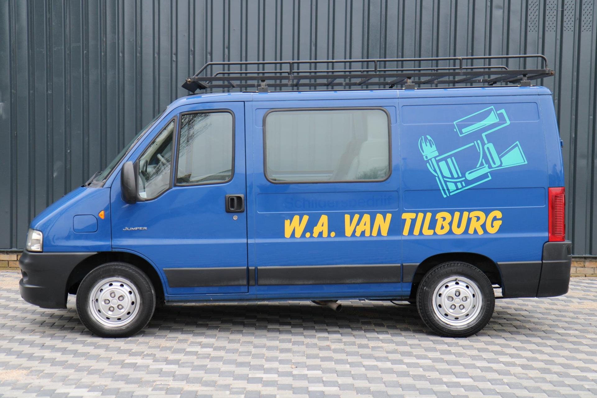 42974676-2.jpg