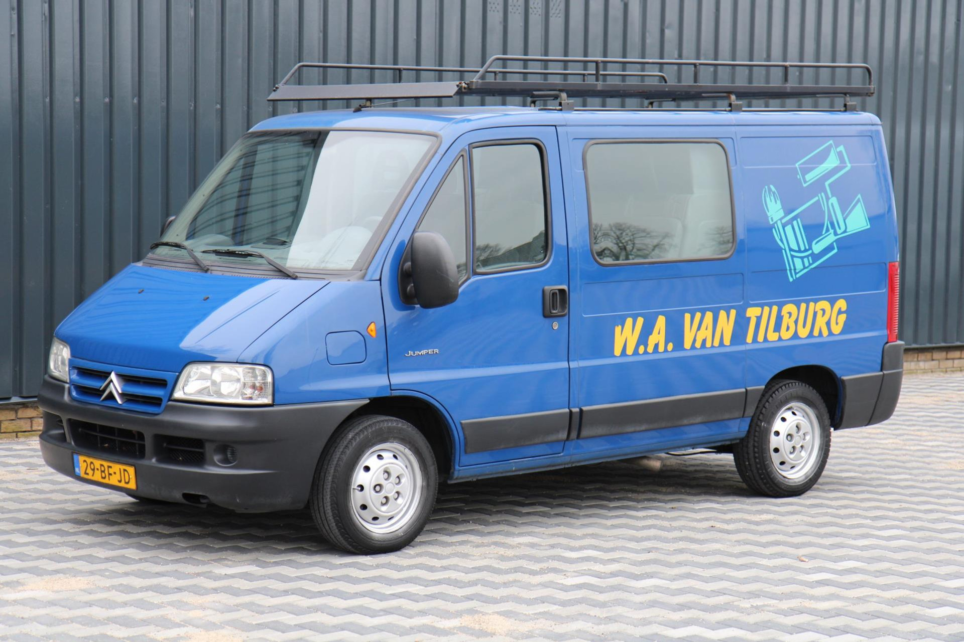42974676-5.jpg