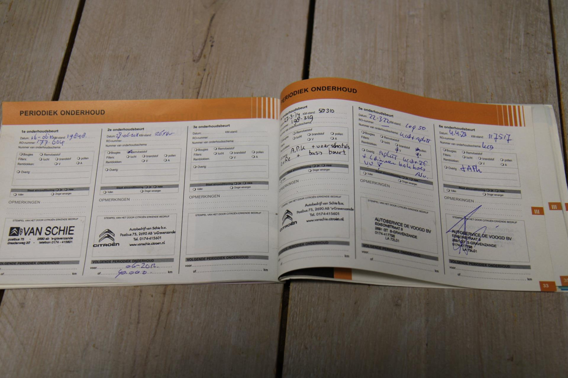 42974920-23.jpg