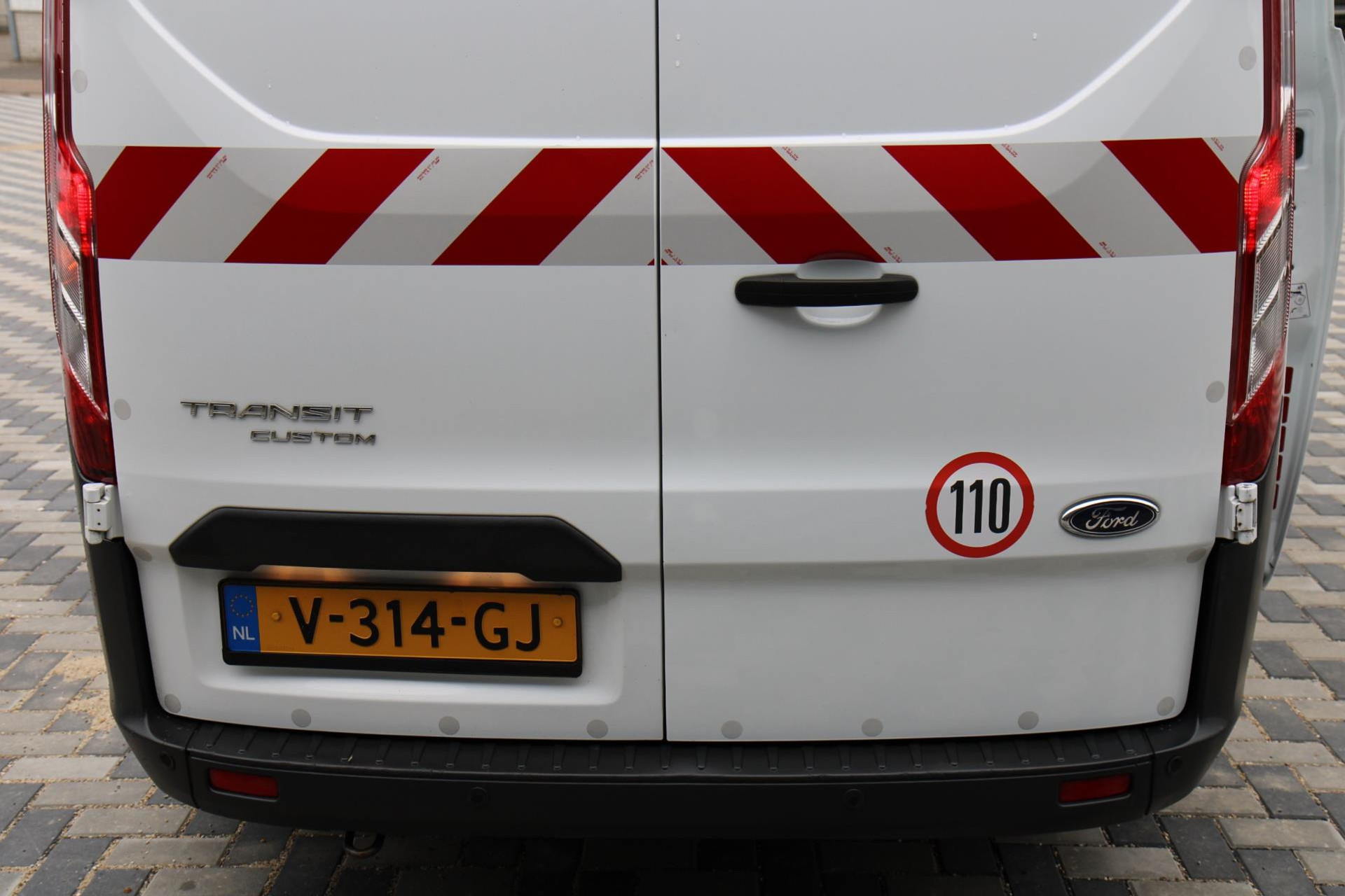 43140860-36.jpg