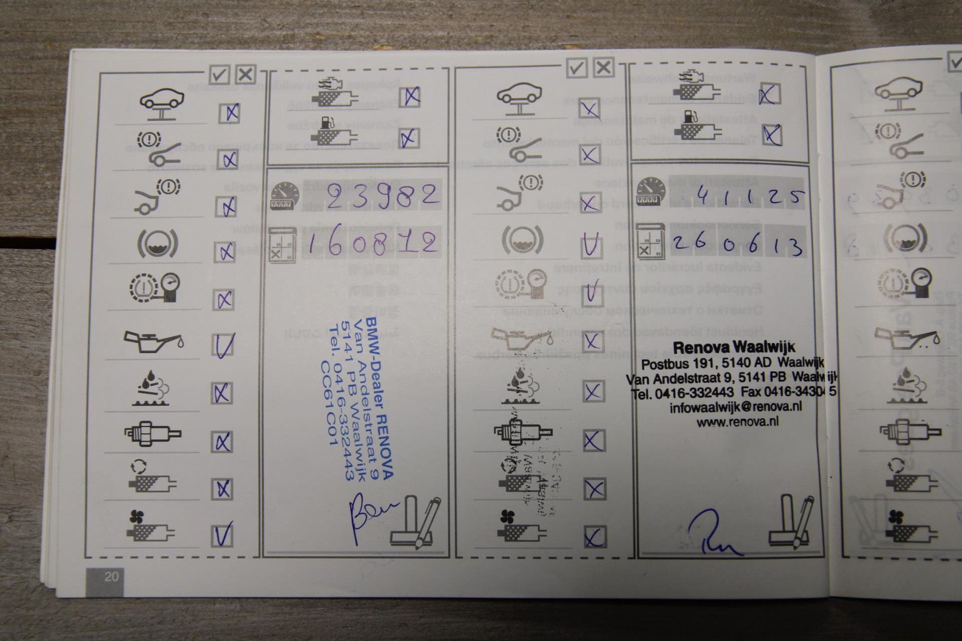 43354600-29.jpg