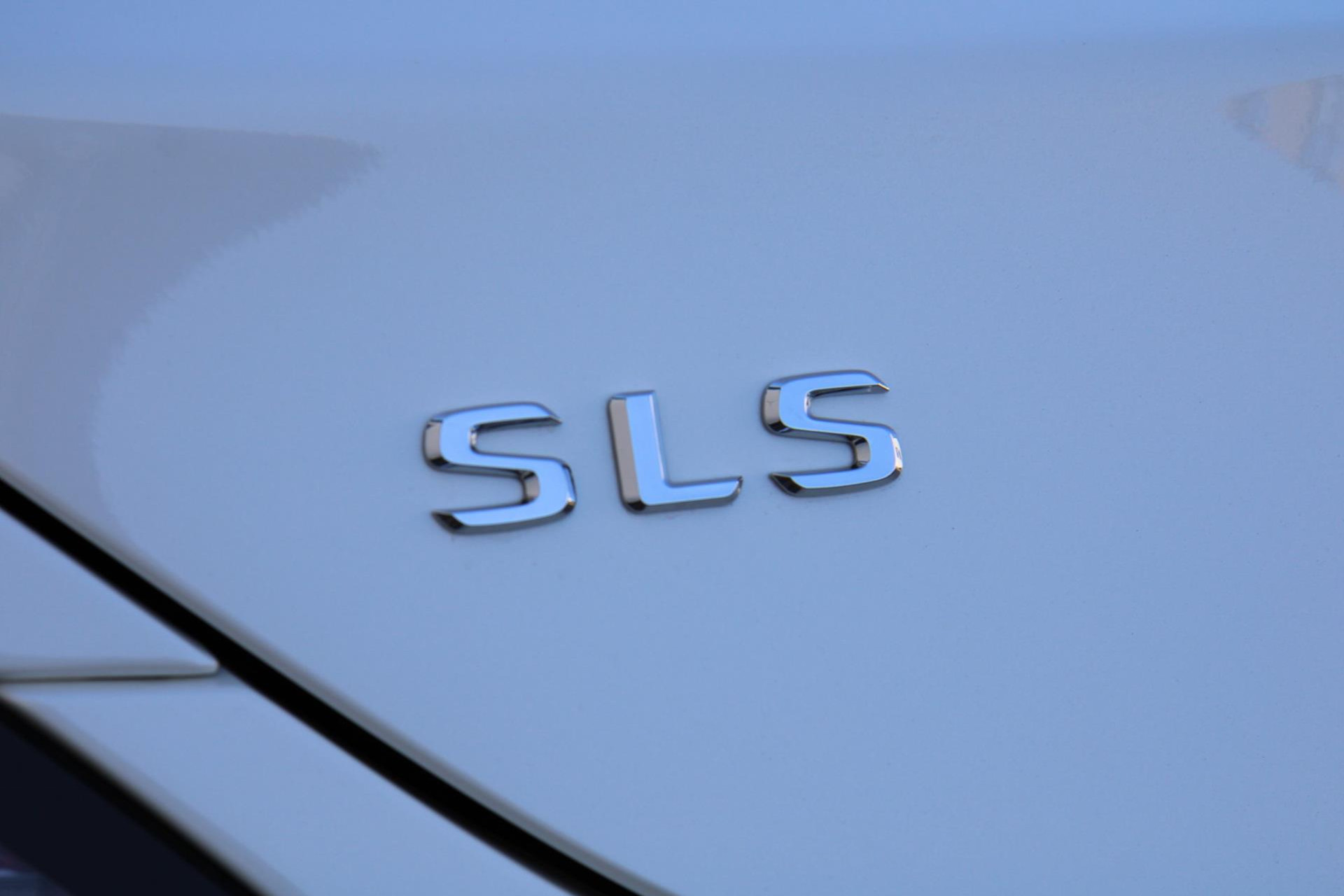 43362398-63.jpg