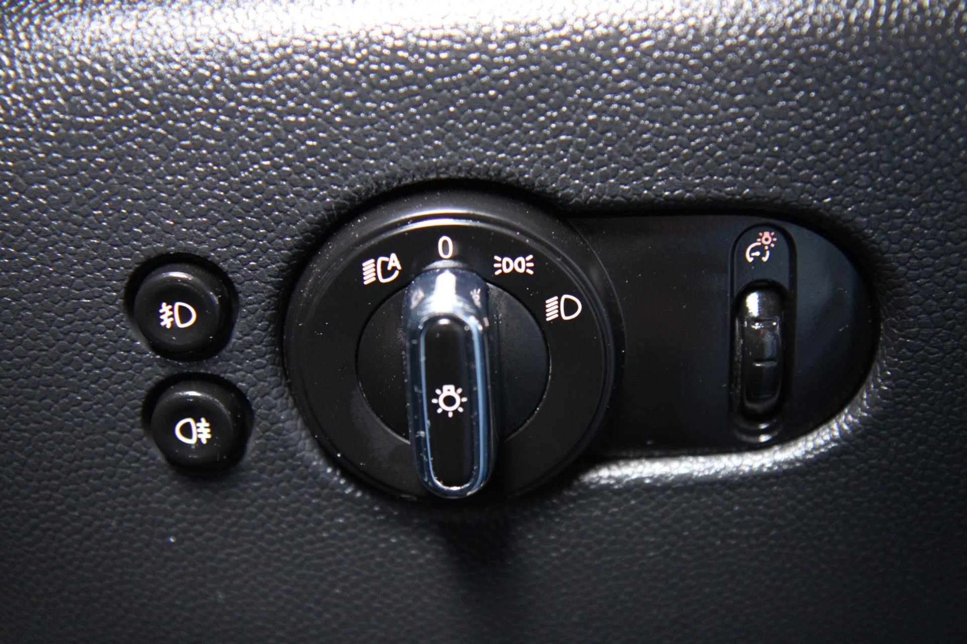 43486152-65.jpg