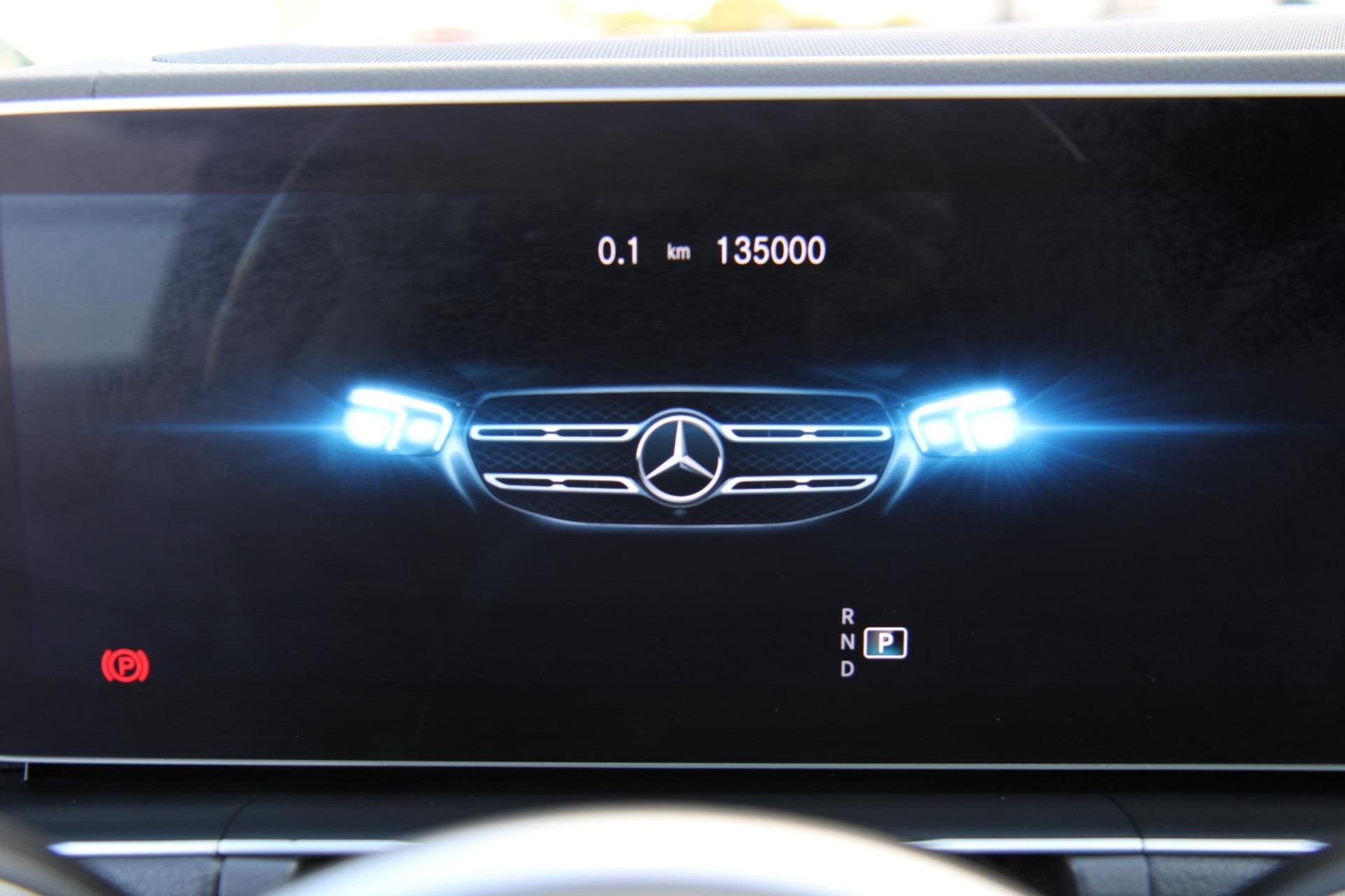 43558769-12.jpg