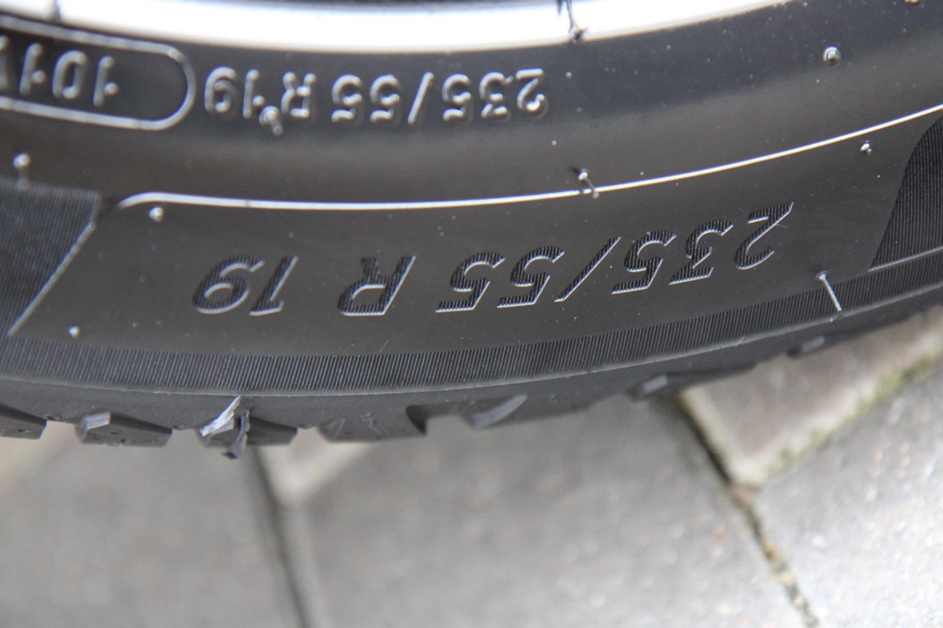 43690703-82.jpg