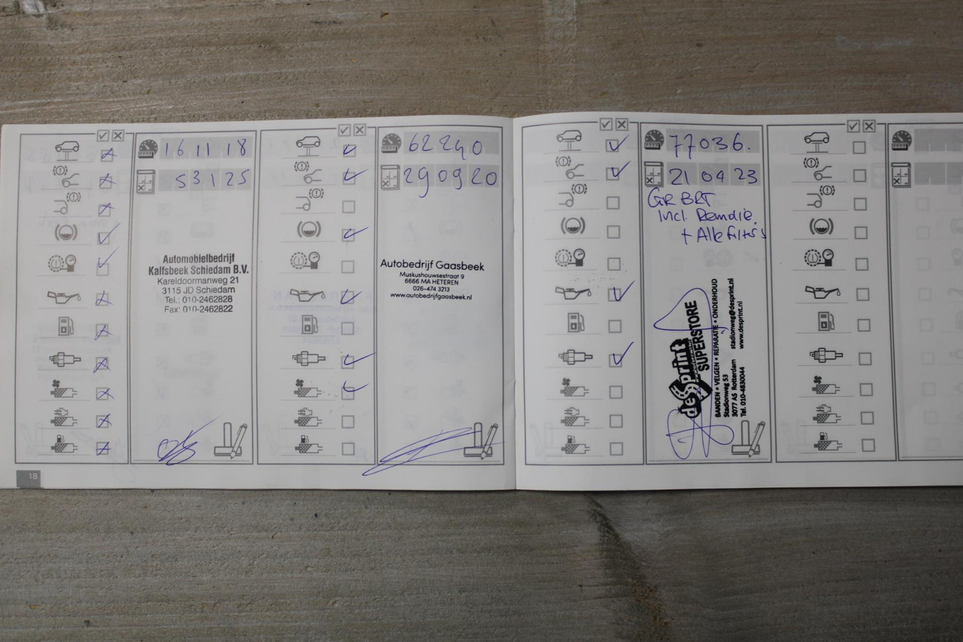 43778935-26.jpg