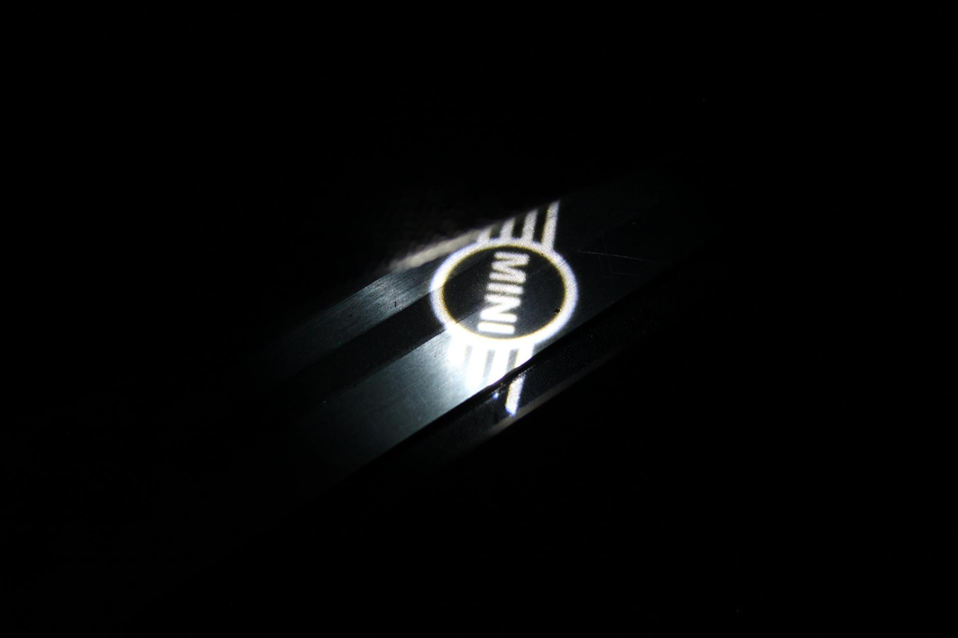 43778935-59.jpg
