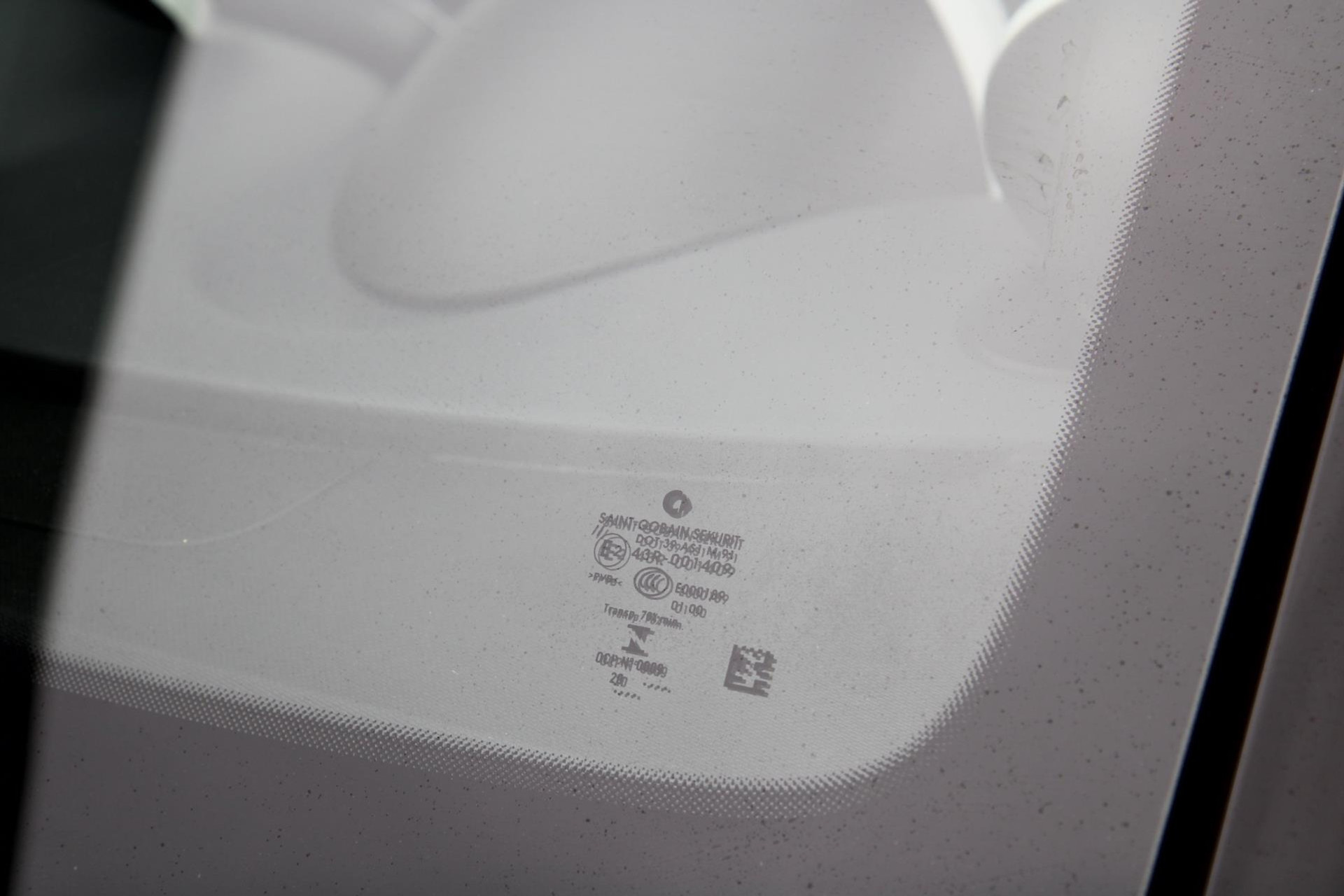 43833354-57.jpg