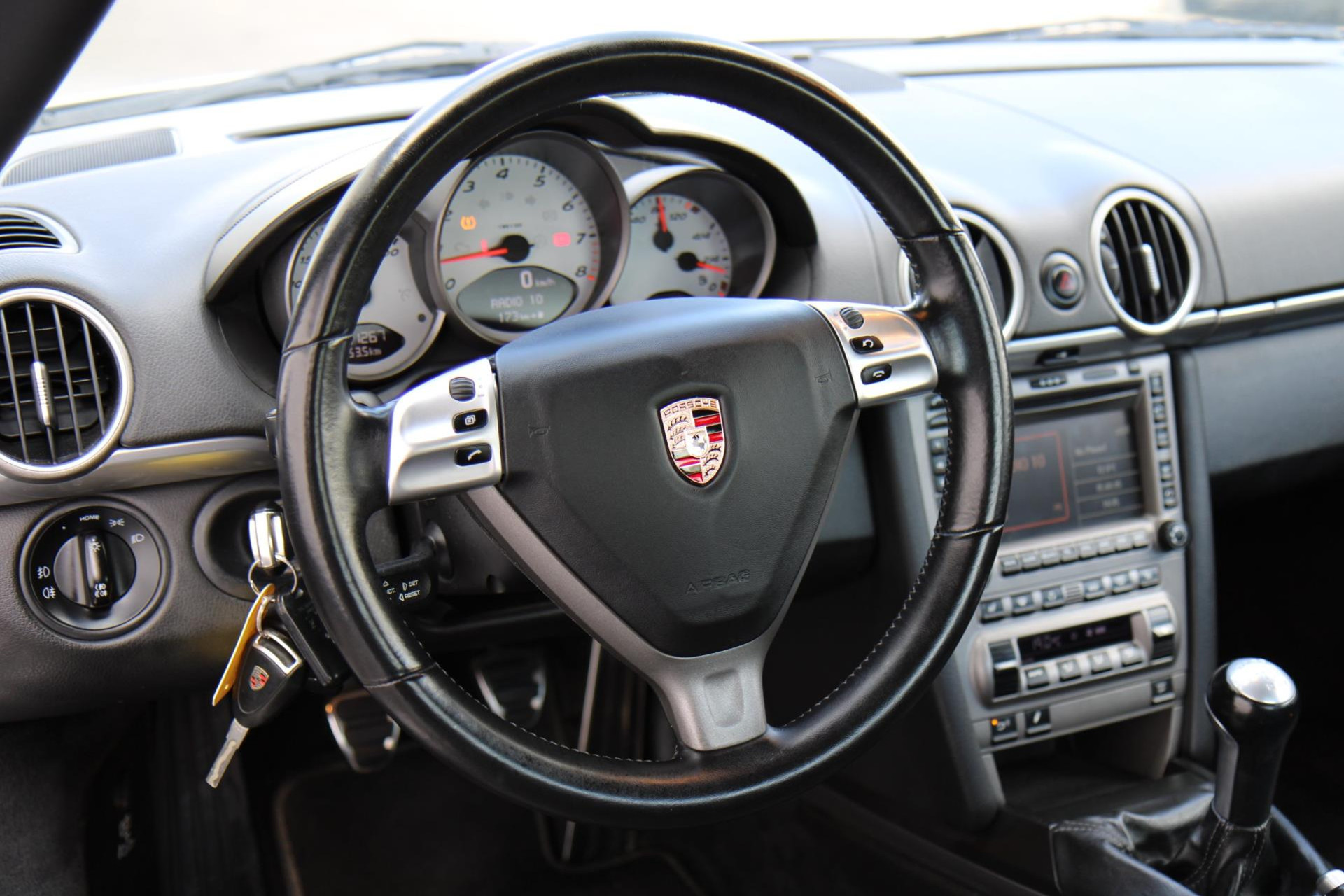 43865162-13.jpg