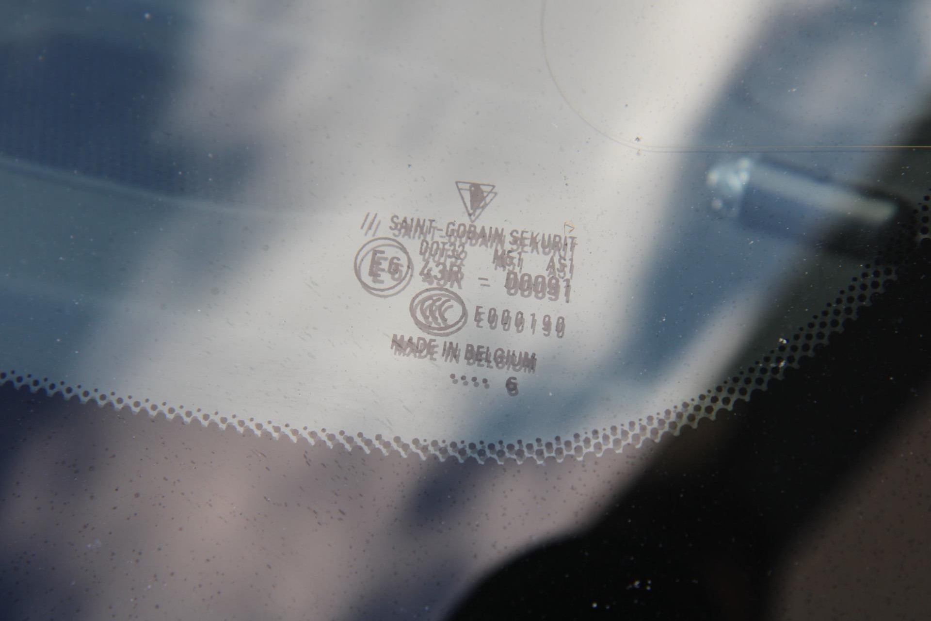 43865162-26.jpg