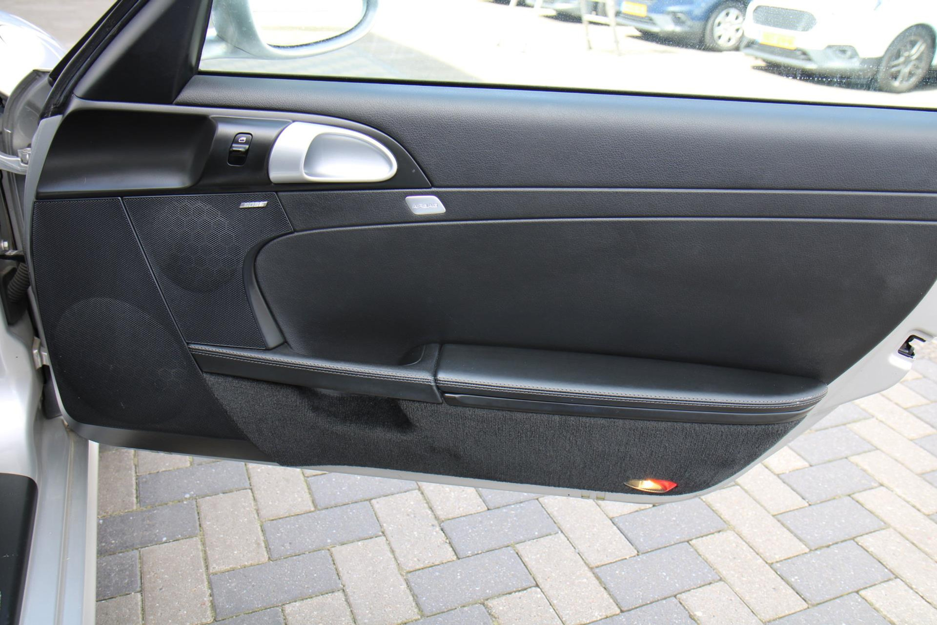 43865162-57.jpg