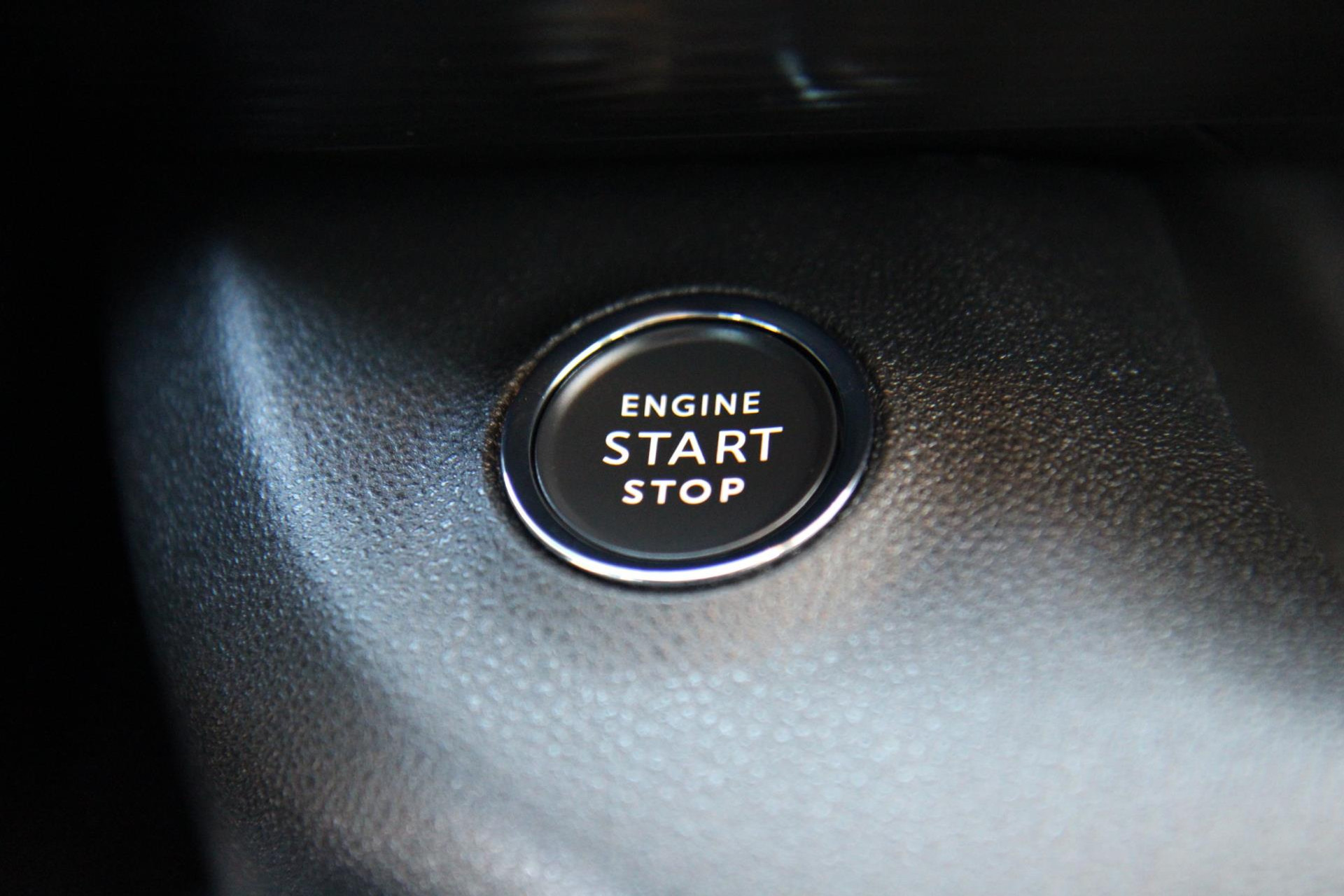 43937210-19.jpg