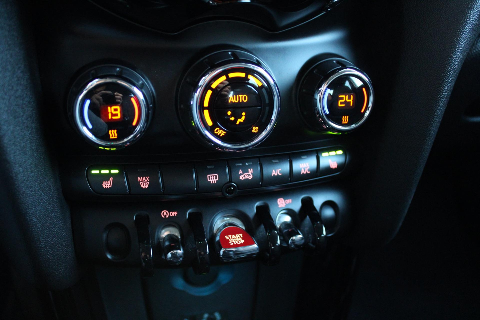 43979035-11.jpg