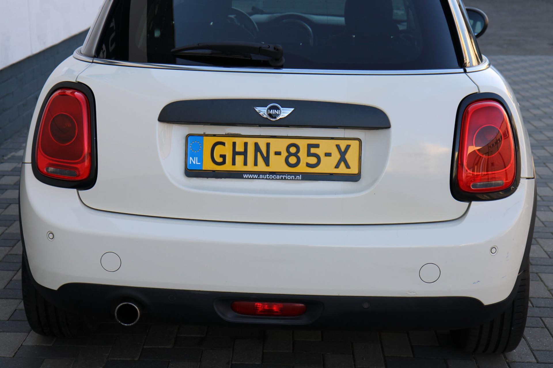 43979035-39.jpg