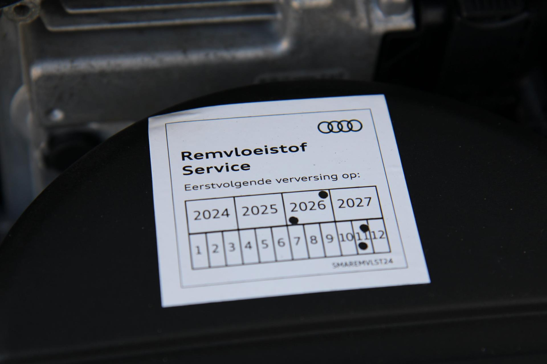 43984887-24.jpg
