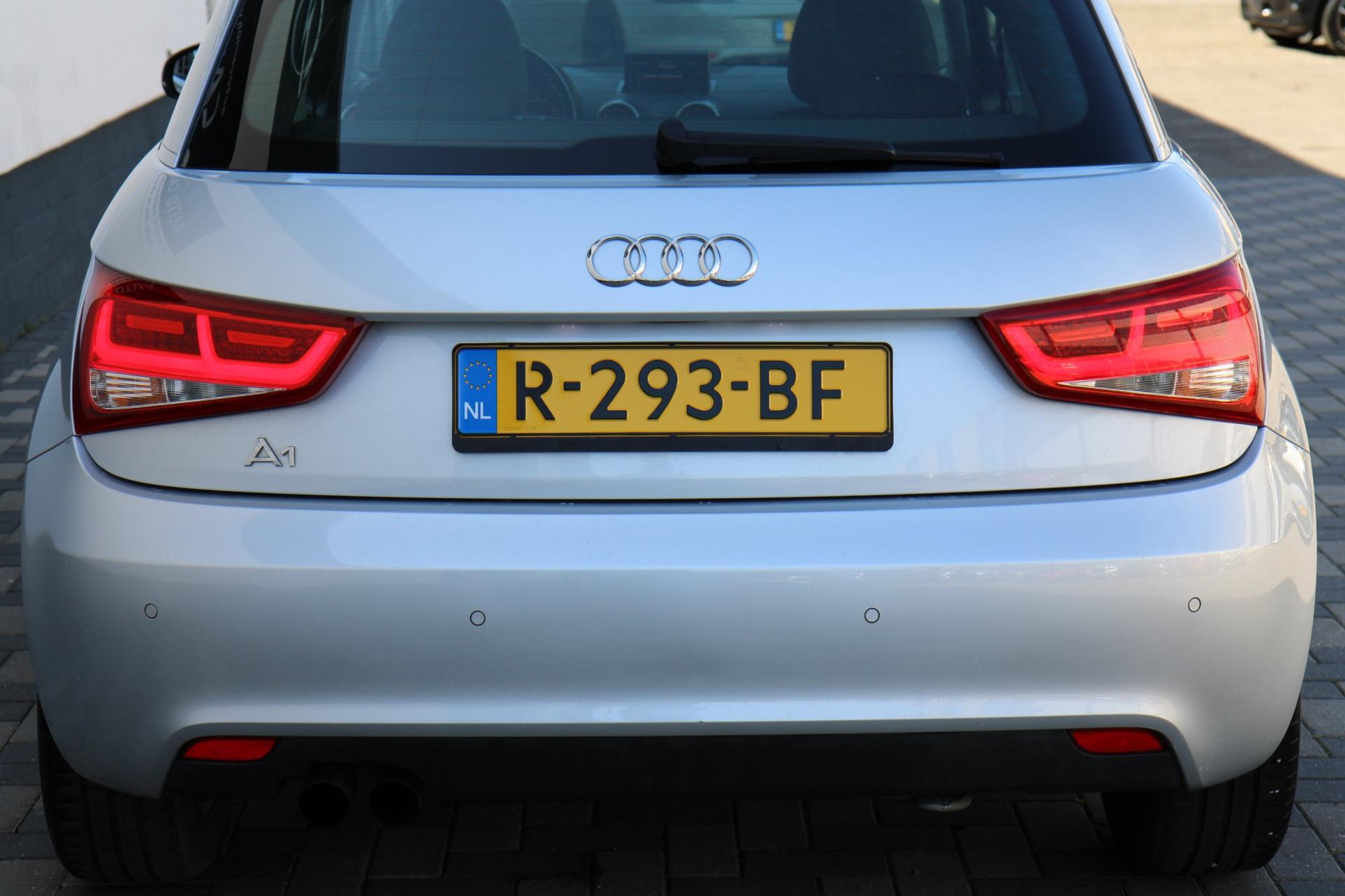 43984887-33.jpg