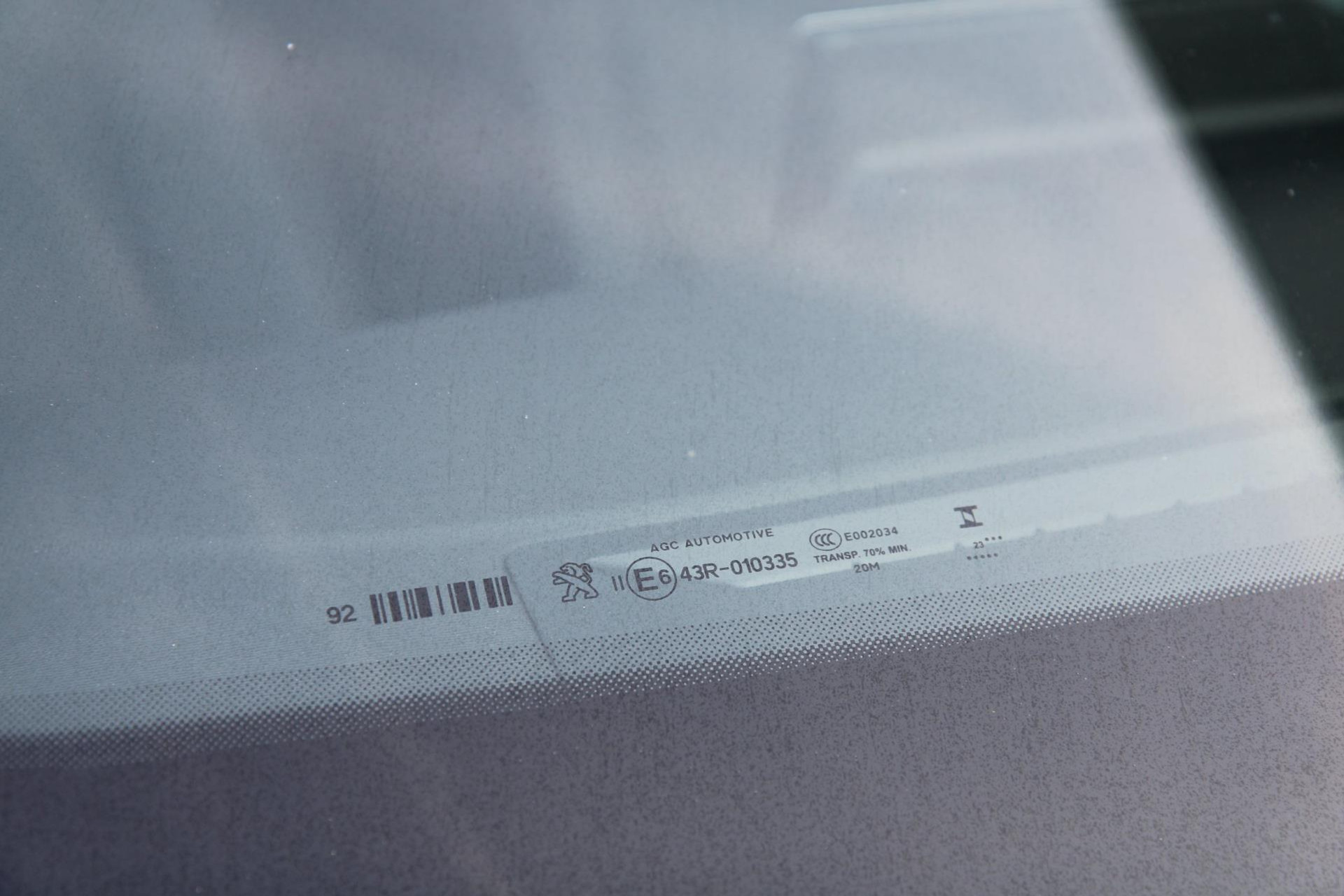 44238975-45.jpg