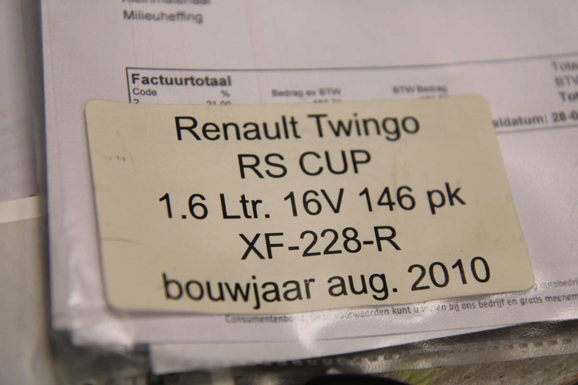 44270209-37.jpg