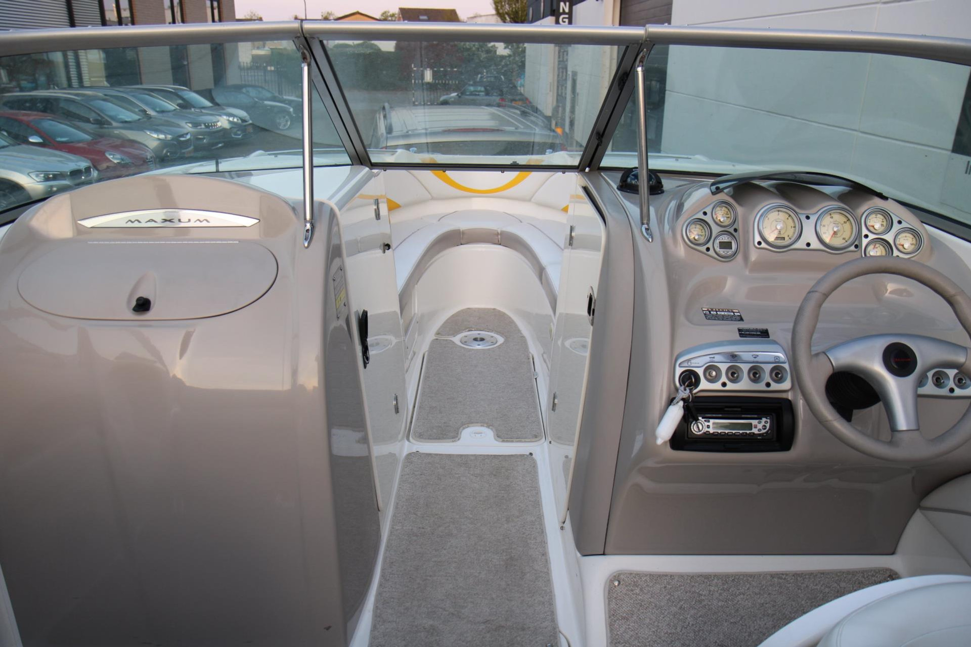 44272003-29.jpg