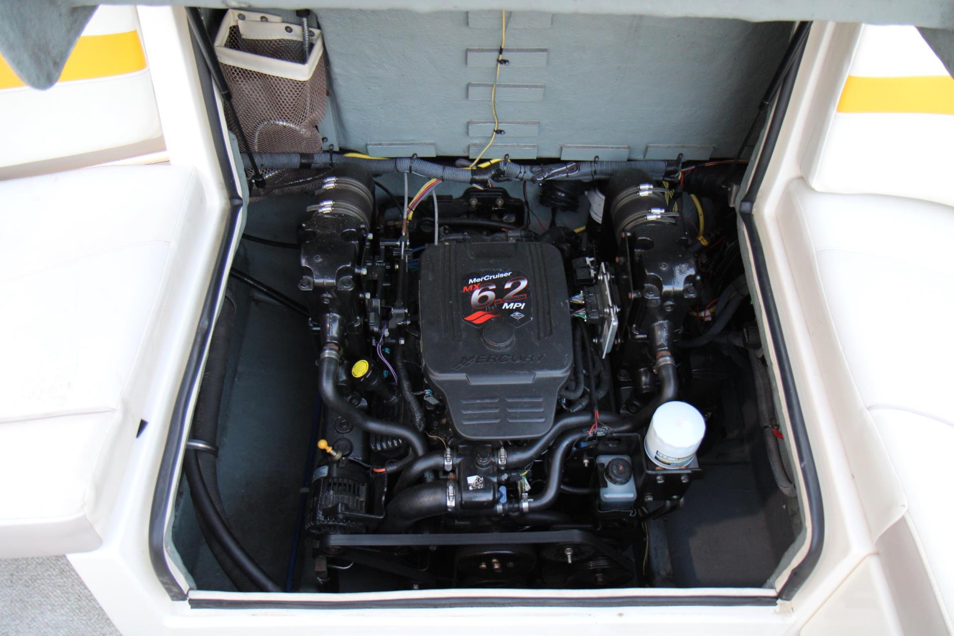 44272003-44.jpg