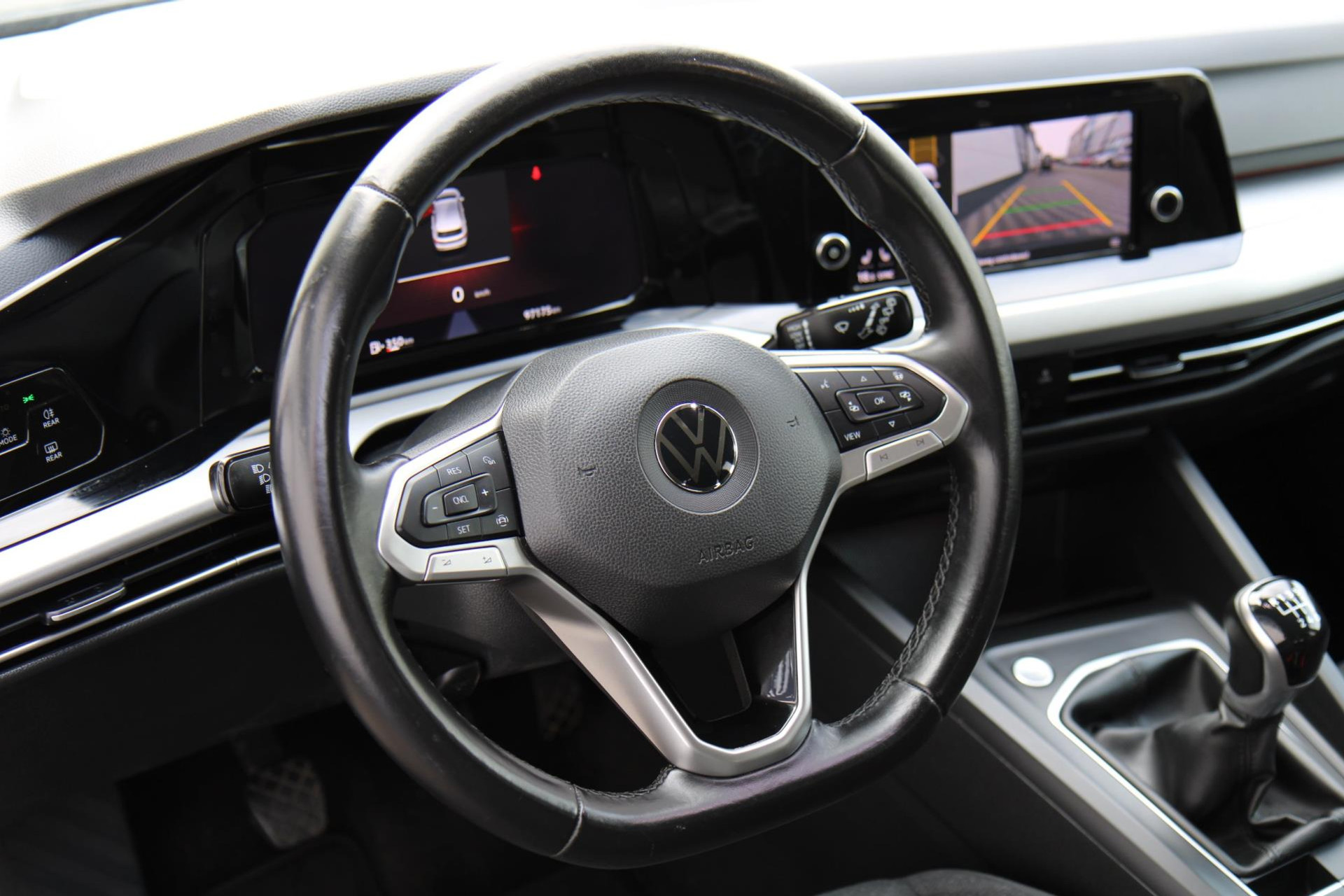 44292745-16.jpg