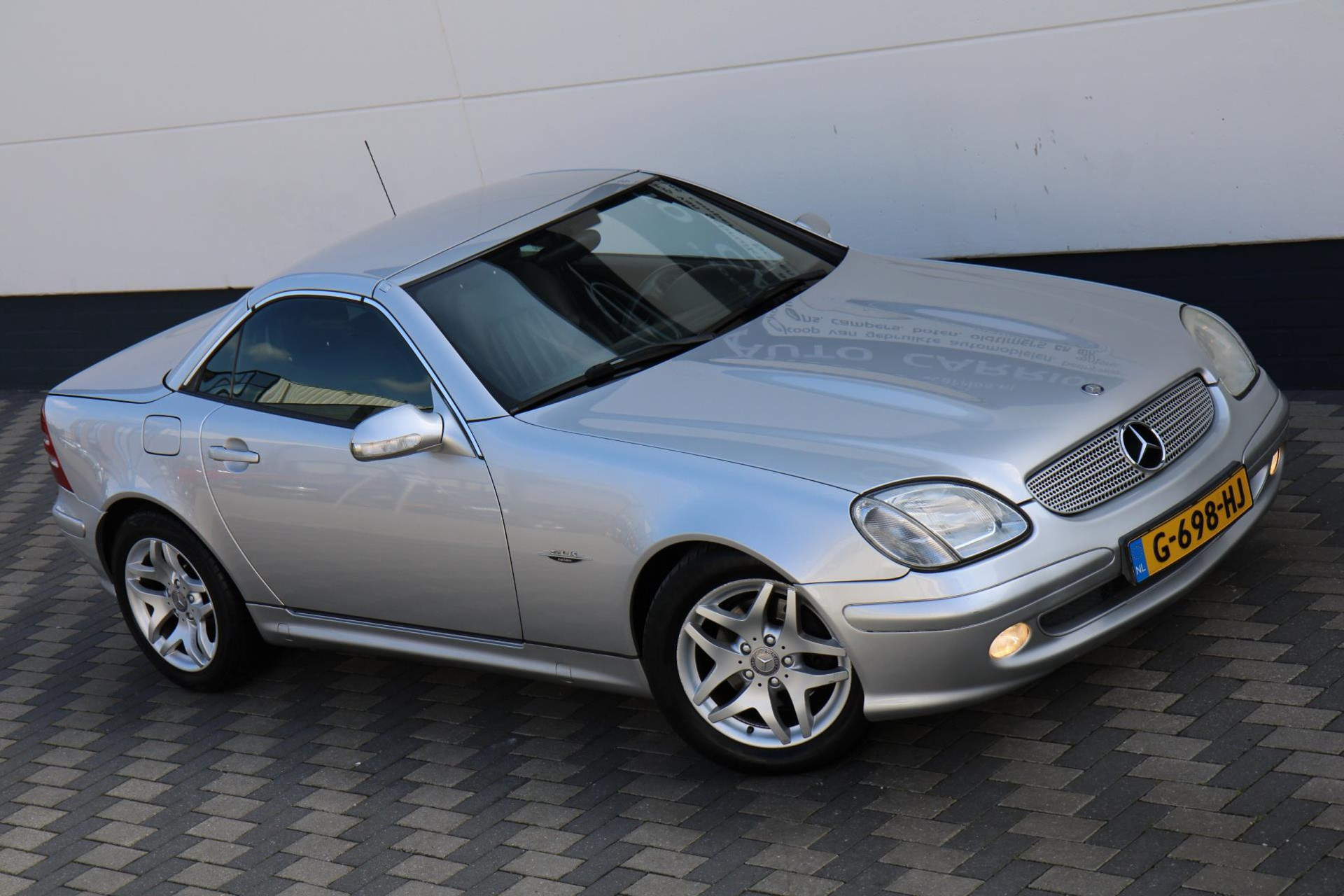 44488416-60.jpg