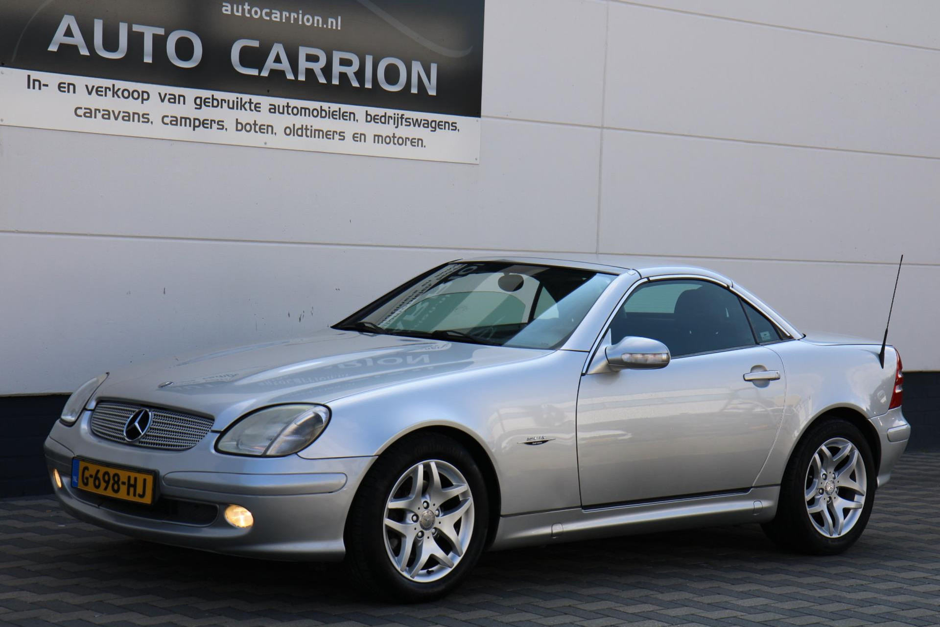 44488416-70.jpg