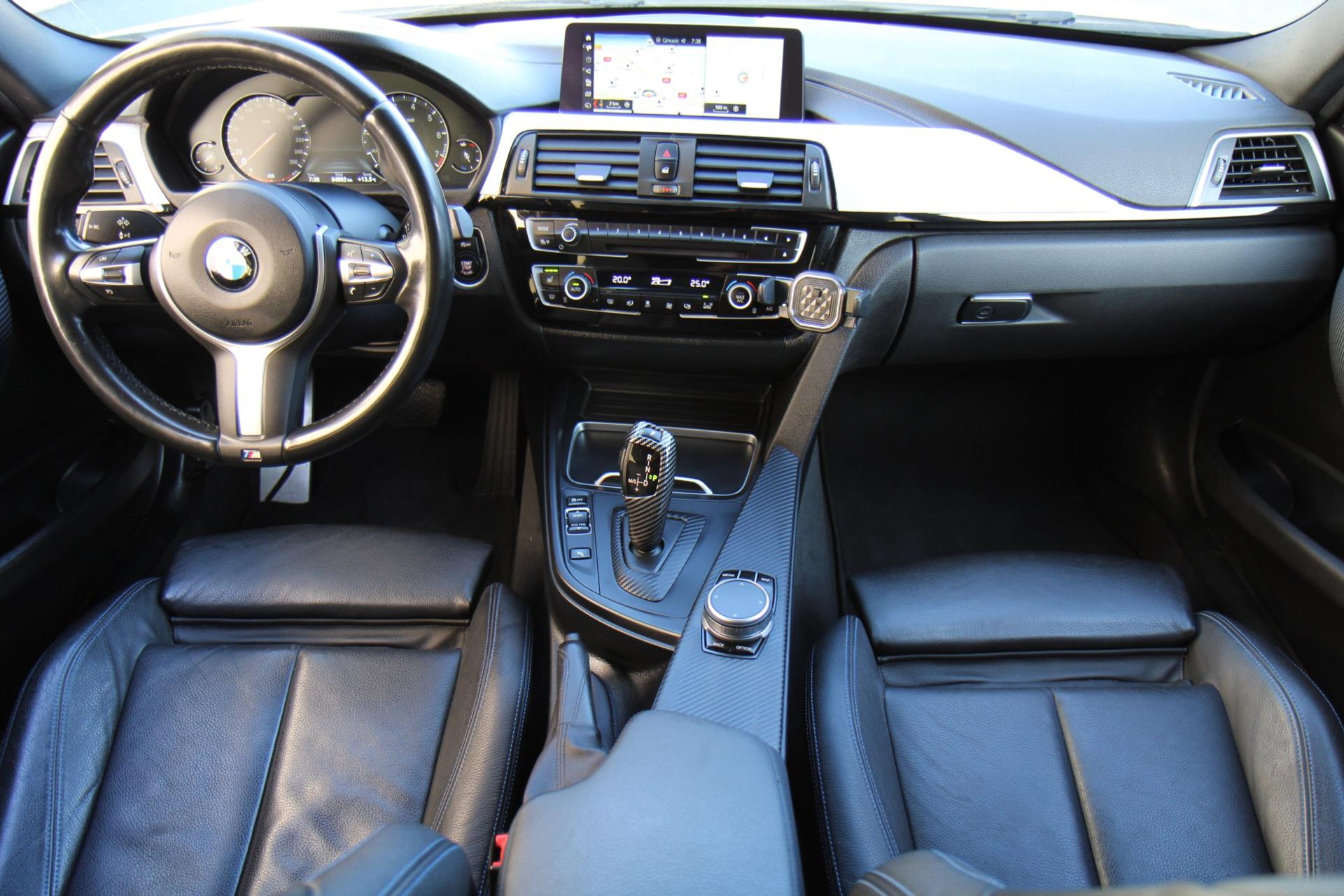 44524728-10.jpg