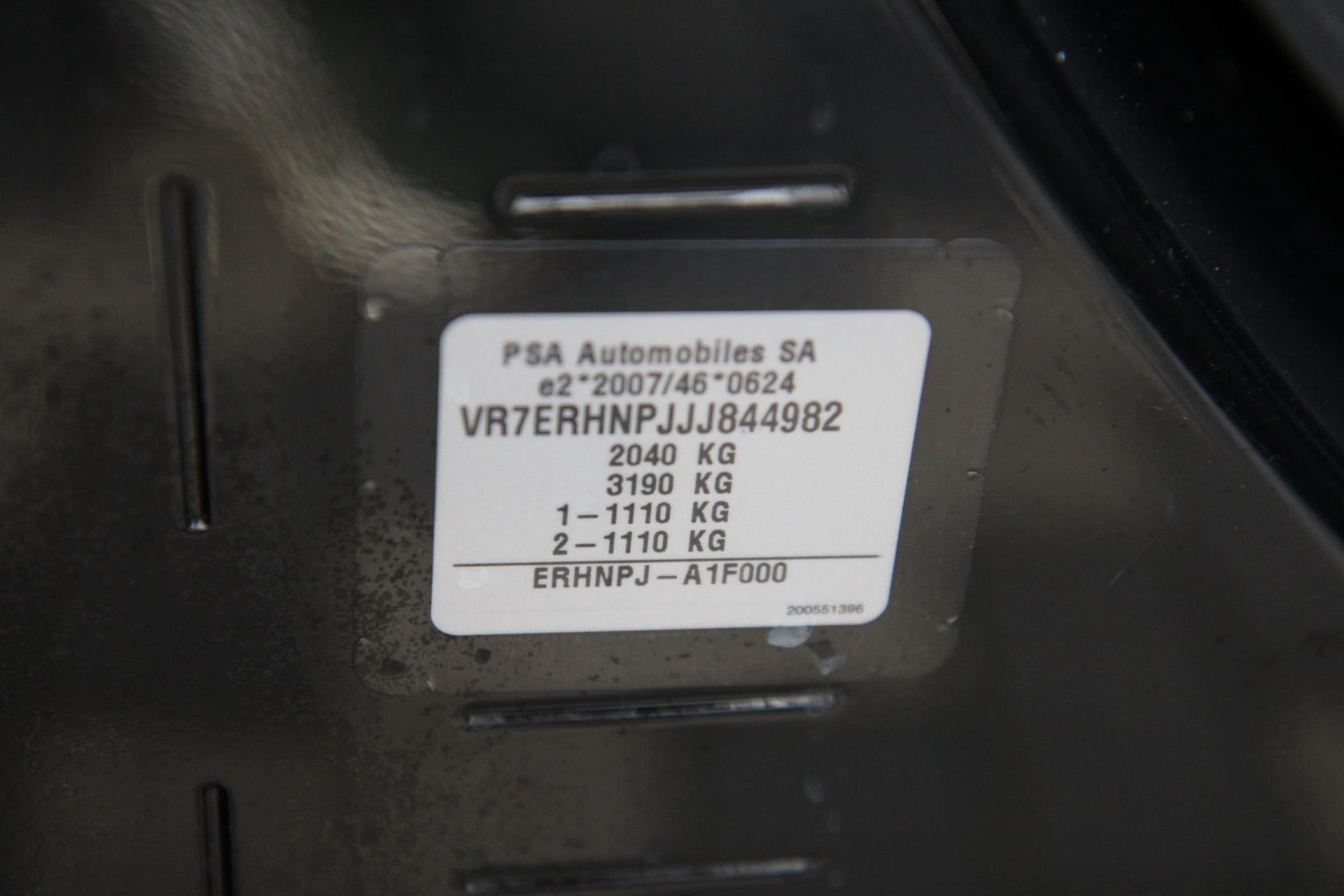 44634914-43.jpg