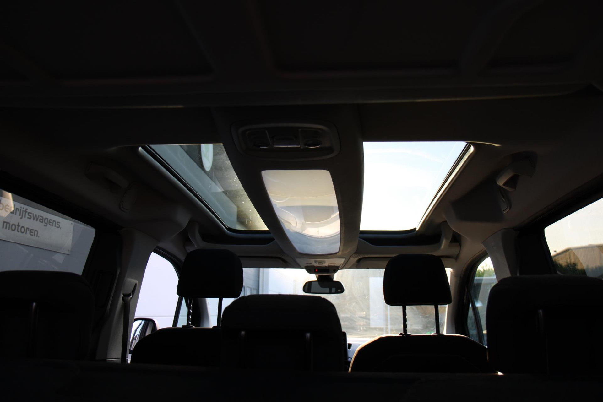 44634914-49.jpg