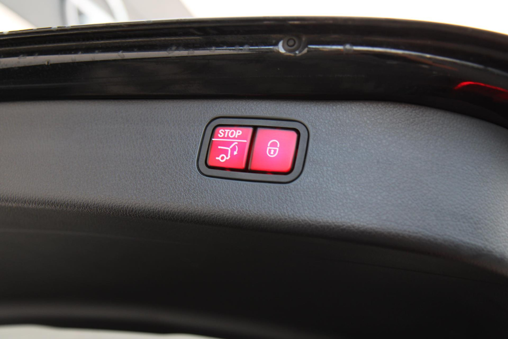 44647886-44.jpg