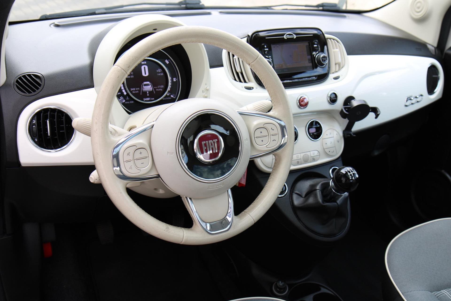 44704132-26.jpg