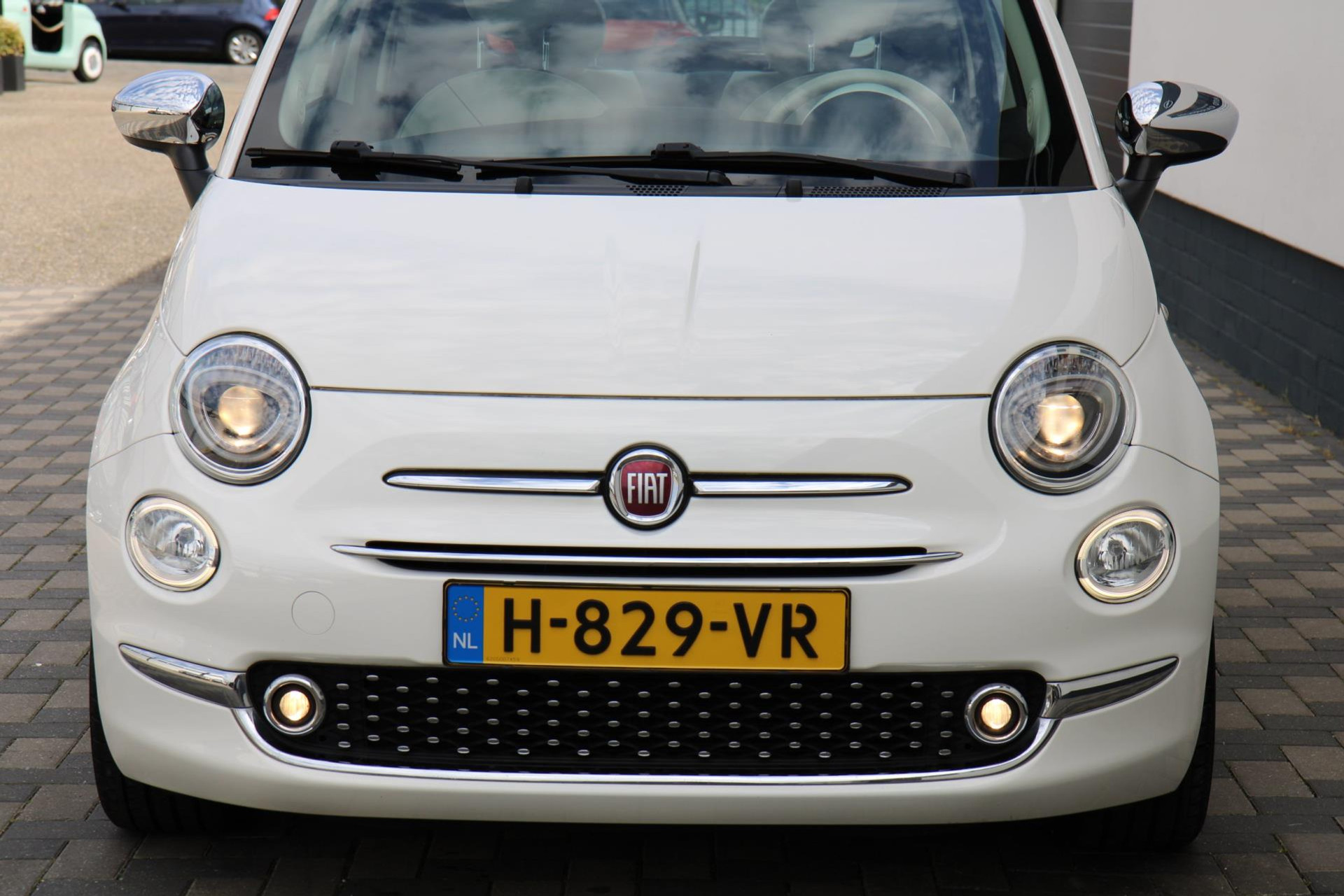 44704132-36.jpg