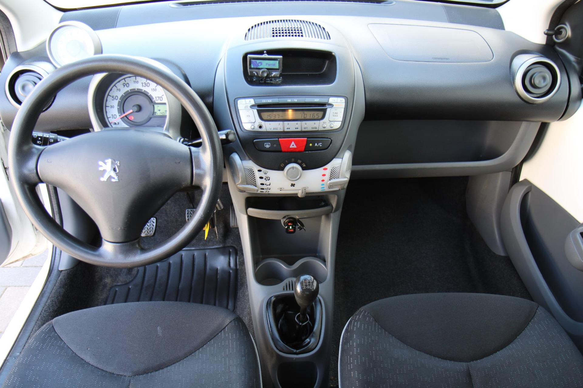 44995459-9.jpg