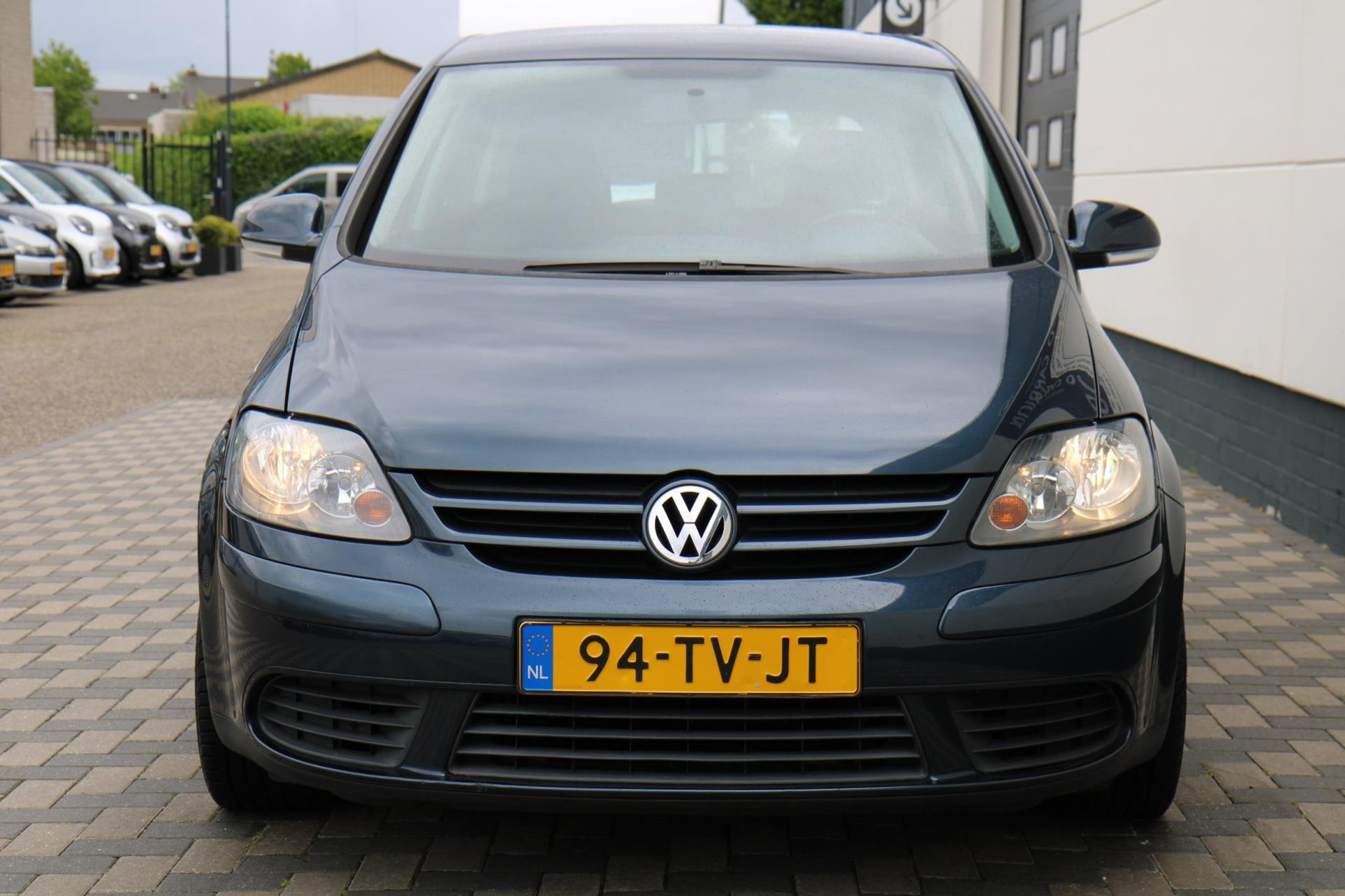 45303044-18.jpg