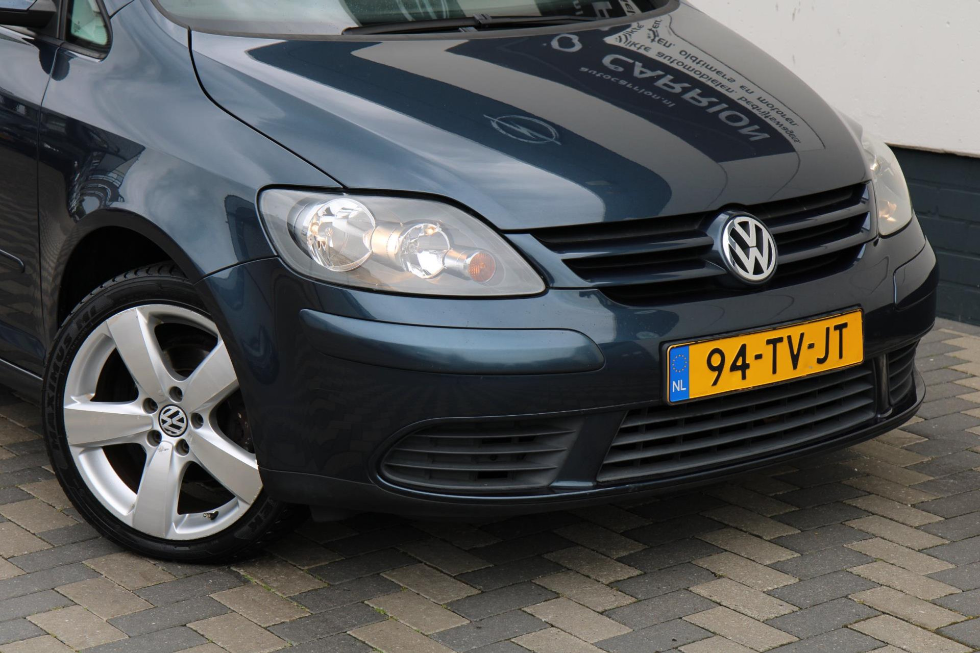 45303044-40.jpg